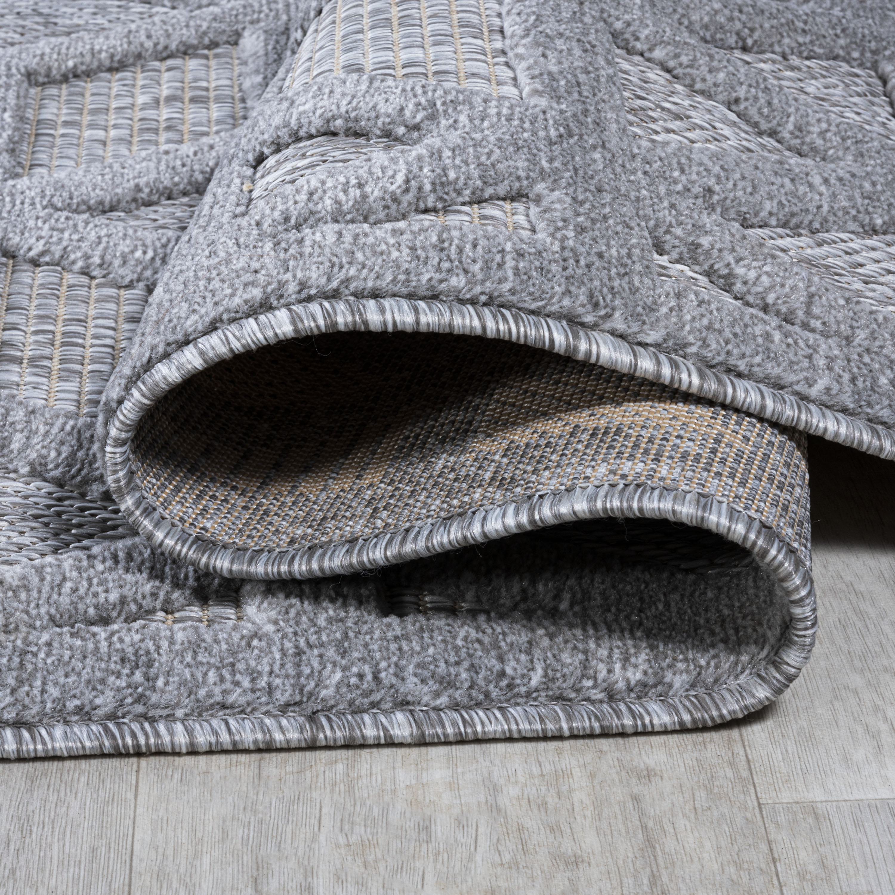 Talaia Light Gray Geometric Synthetic Indoor/Outdoor Rug