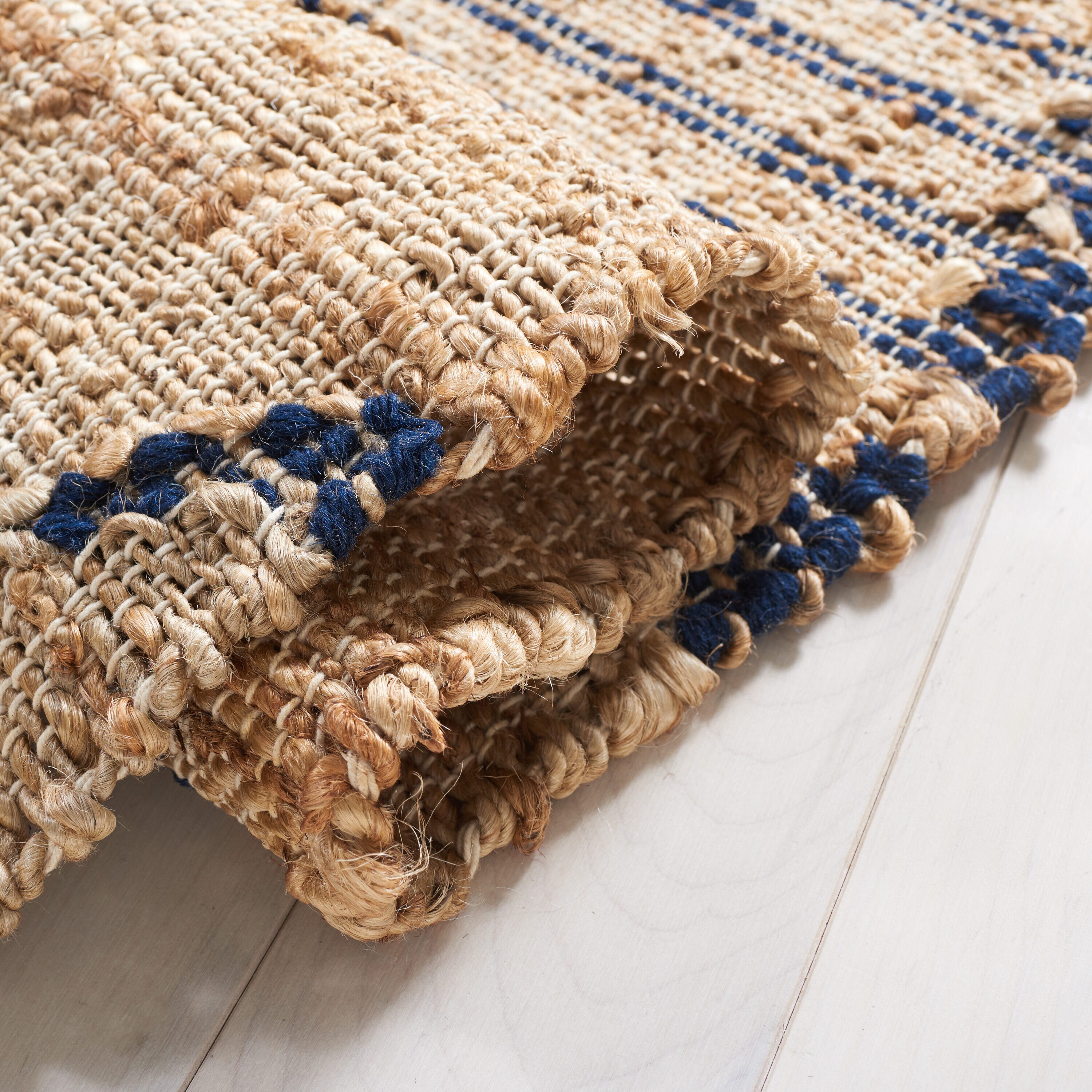 Safavieh NF224Z-5 rugs - View #7