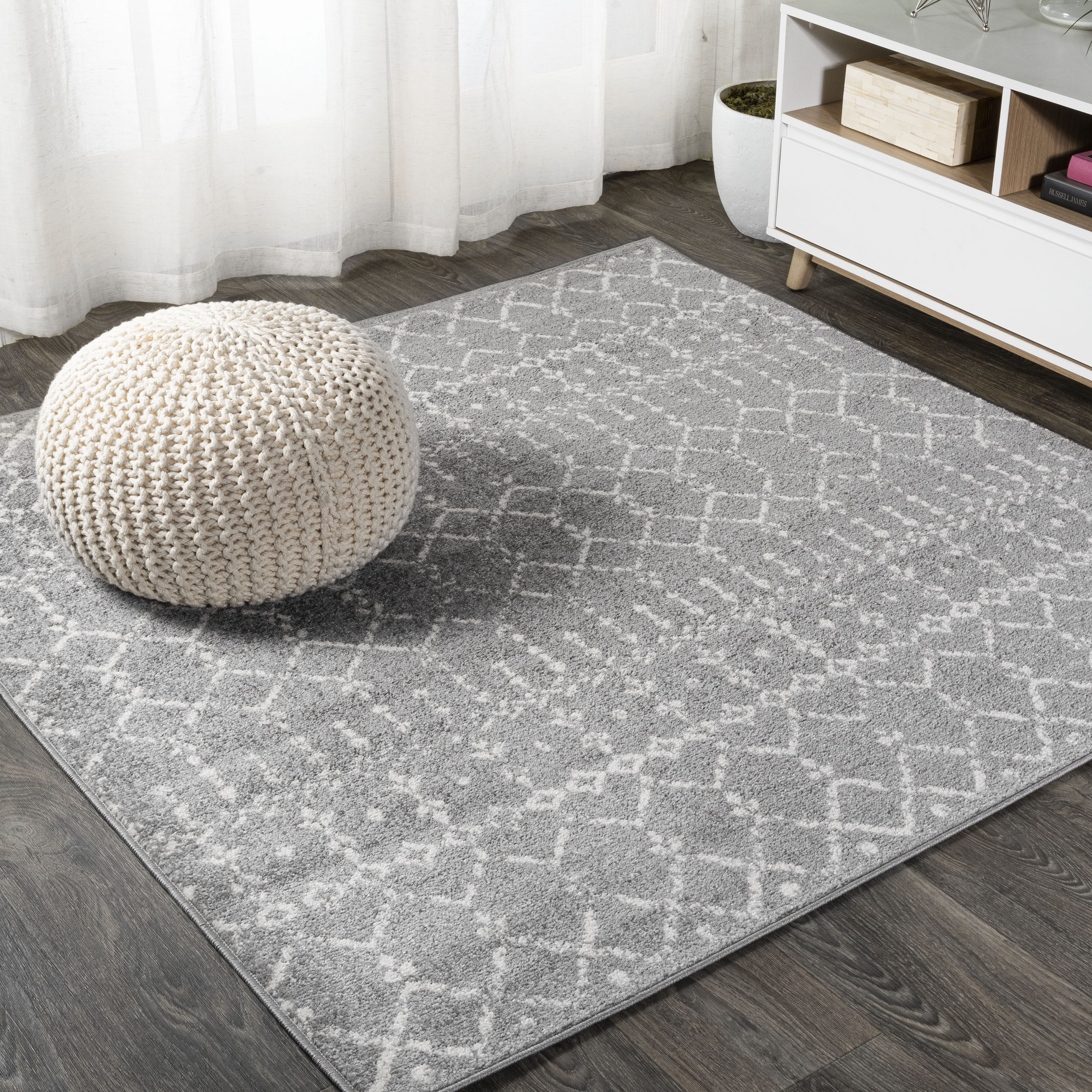 JONATHAN  Y MOH101C-5SQ Moroccan HYPE Boho Vintage Diamond 5 x 5 (ft) Loomed Polypropylene Gray/Ivory Square Indoor Distressed/Overdyed Southwestern Area rug
