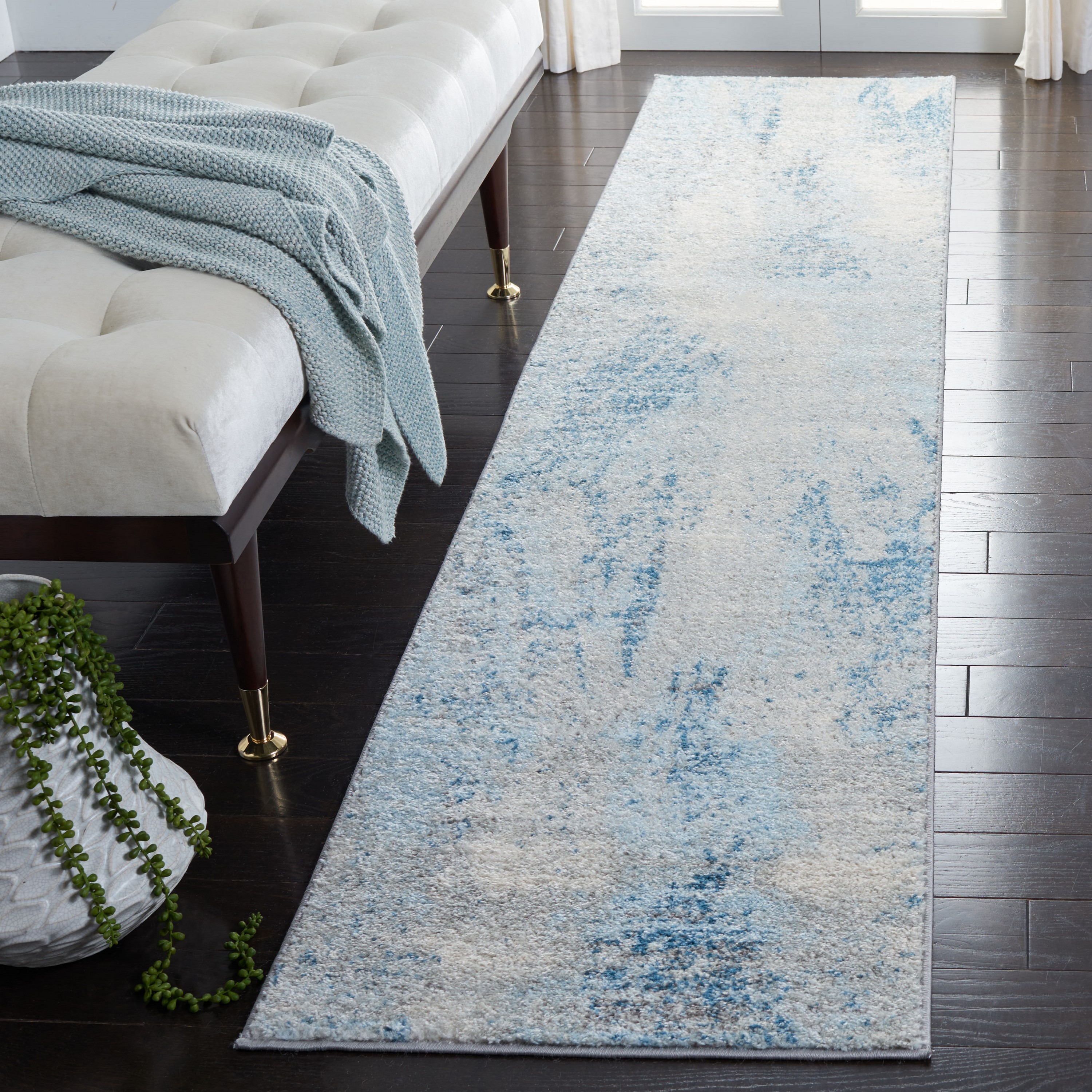 Safavieh TUL228F-27 Tulum Avdotja 2 x 7 (ft) Loomed Polypropylene Gray/Blue Rectangular Indoor Distressed/Overdyed Bohemian/Eclectic Runner rug