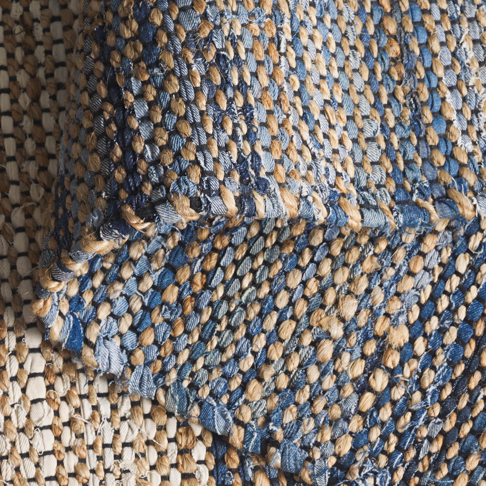 Safavieh CAP153L-4 rugs - View #6