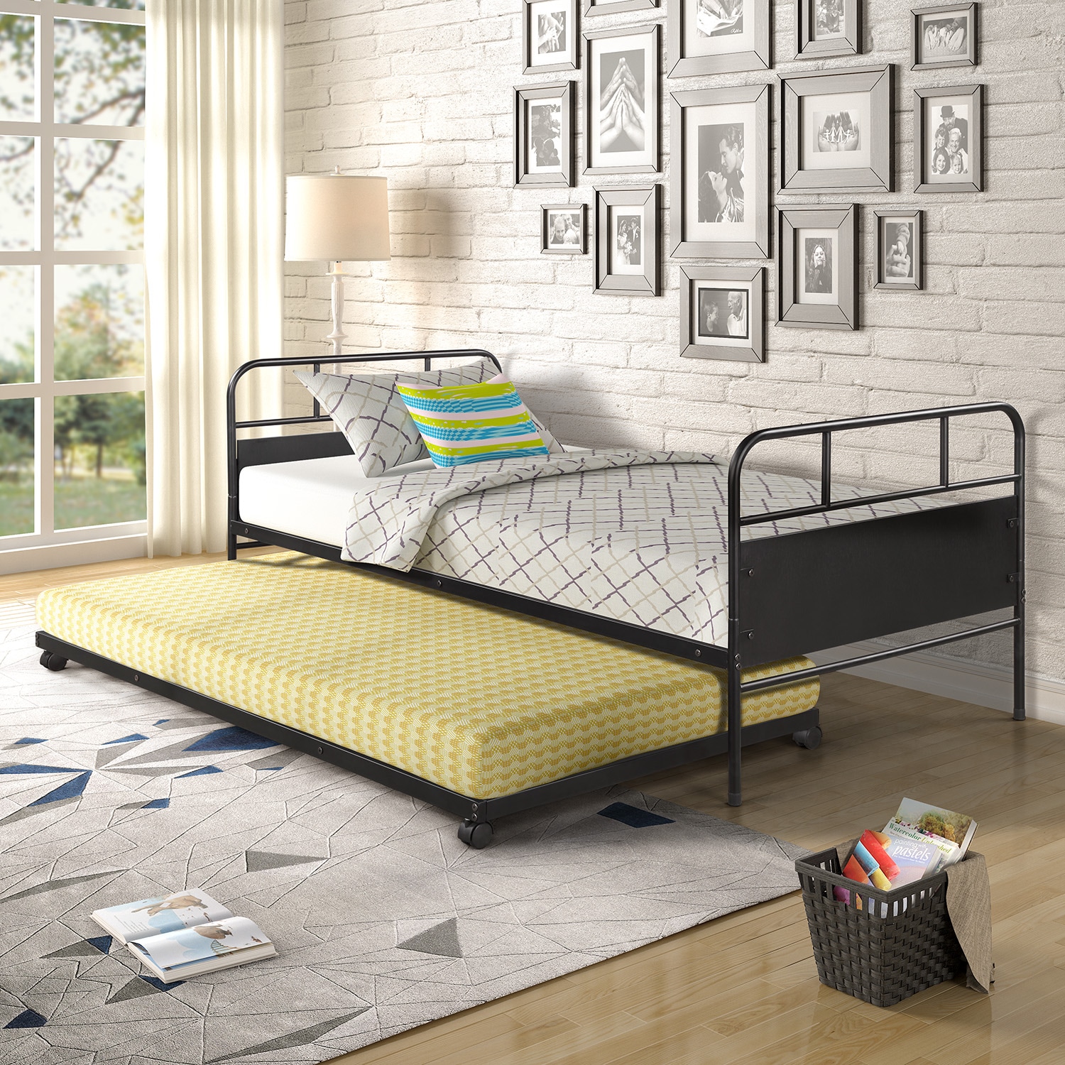 ModernLuxe MF189577AAB Metal Daybed Platform Bed Frame with Trundle Builtin Casters Twin Size