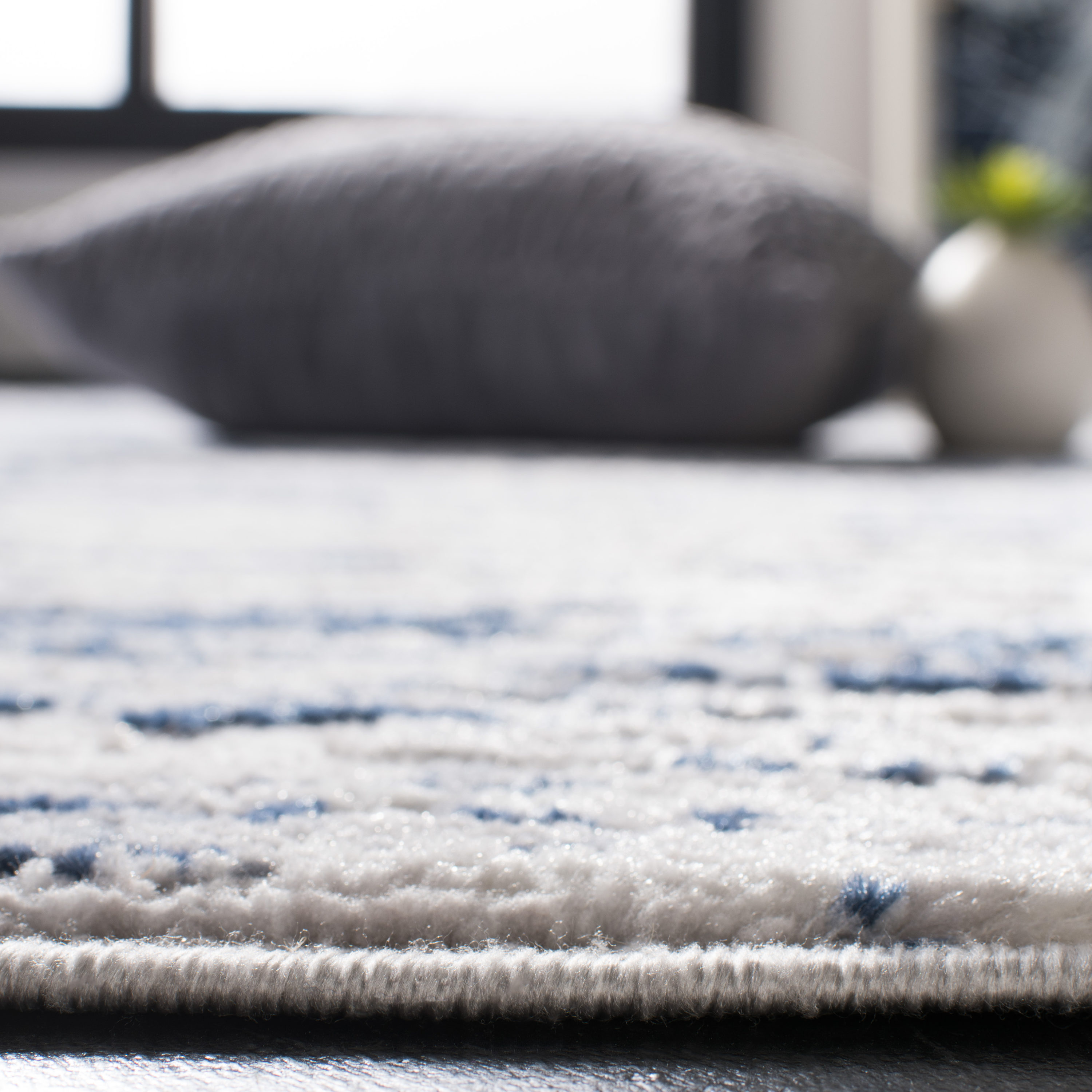 Safavieh ALA768B-9SQ rugs - View #7