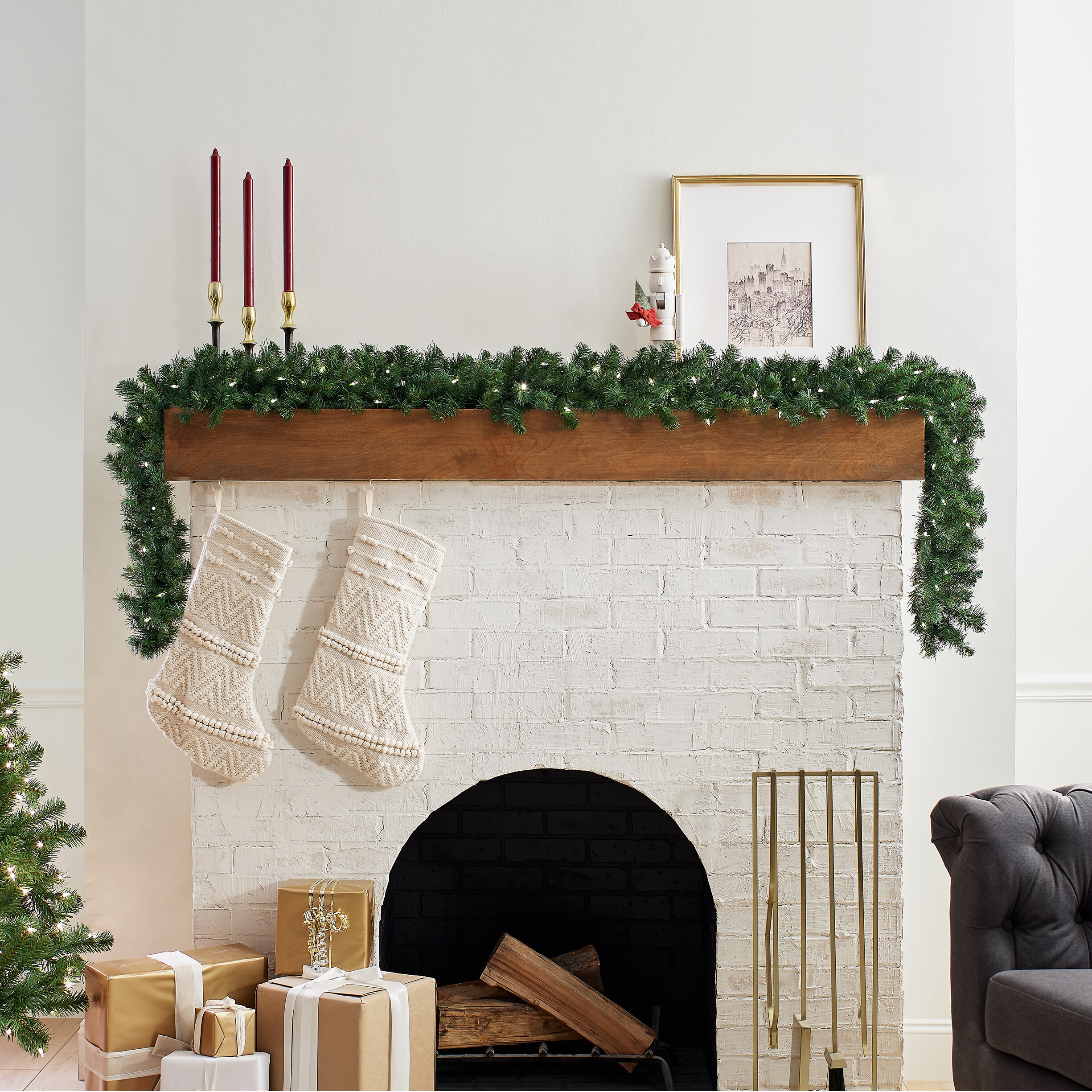 9ft Green Spruce Garland with Dual Color LED Lights