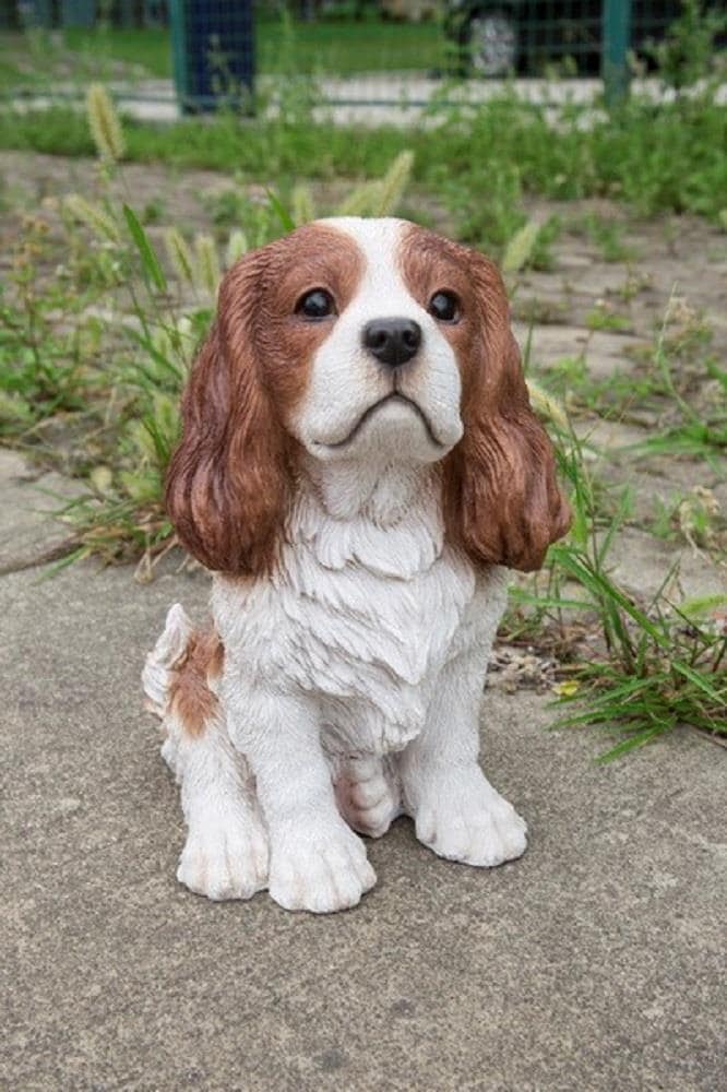 King charles spaniel outlet garden ornament