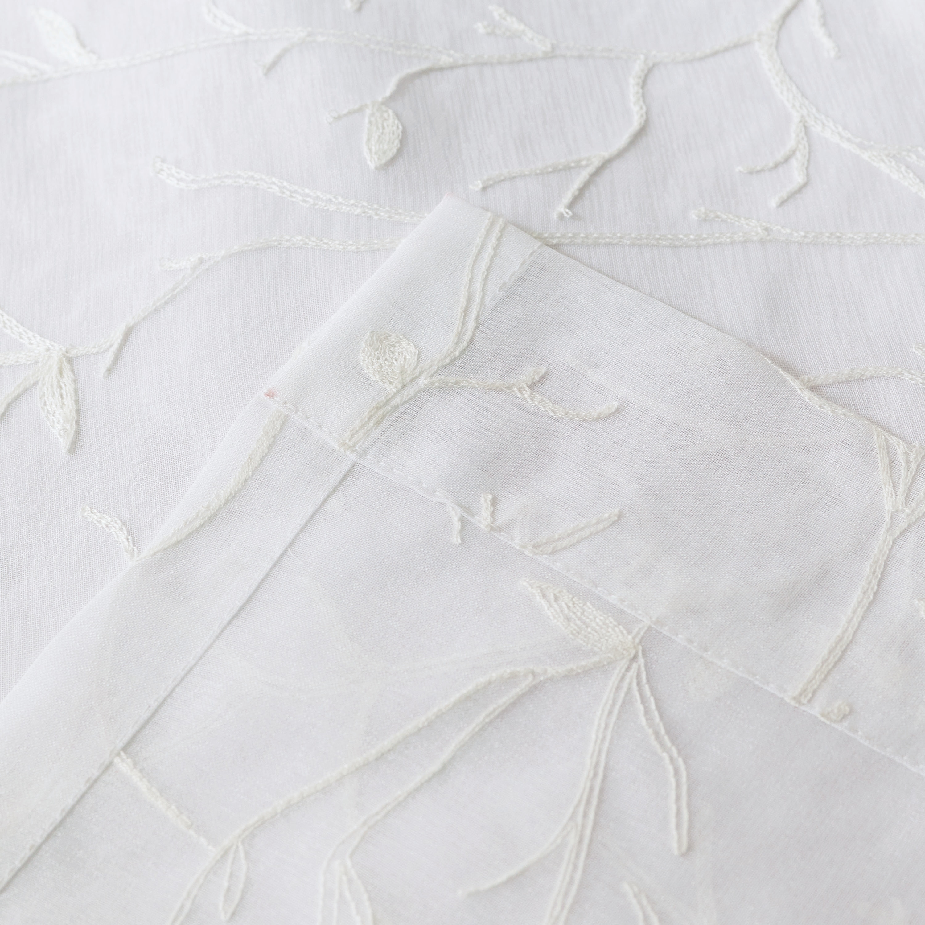  TESS-120-W curtains - View #4