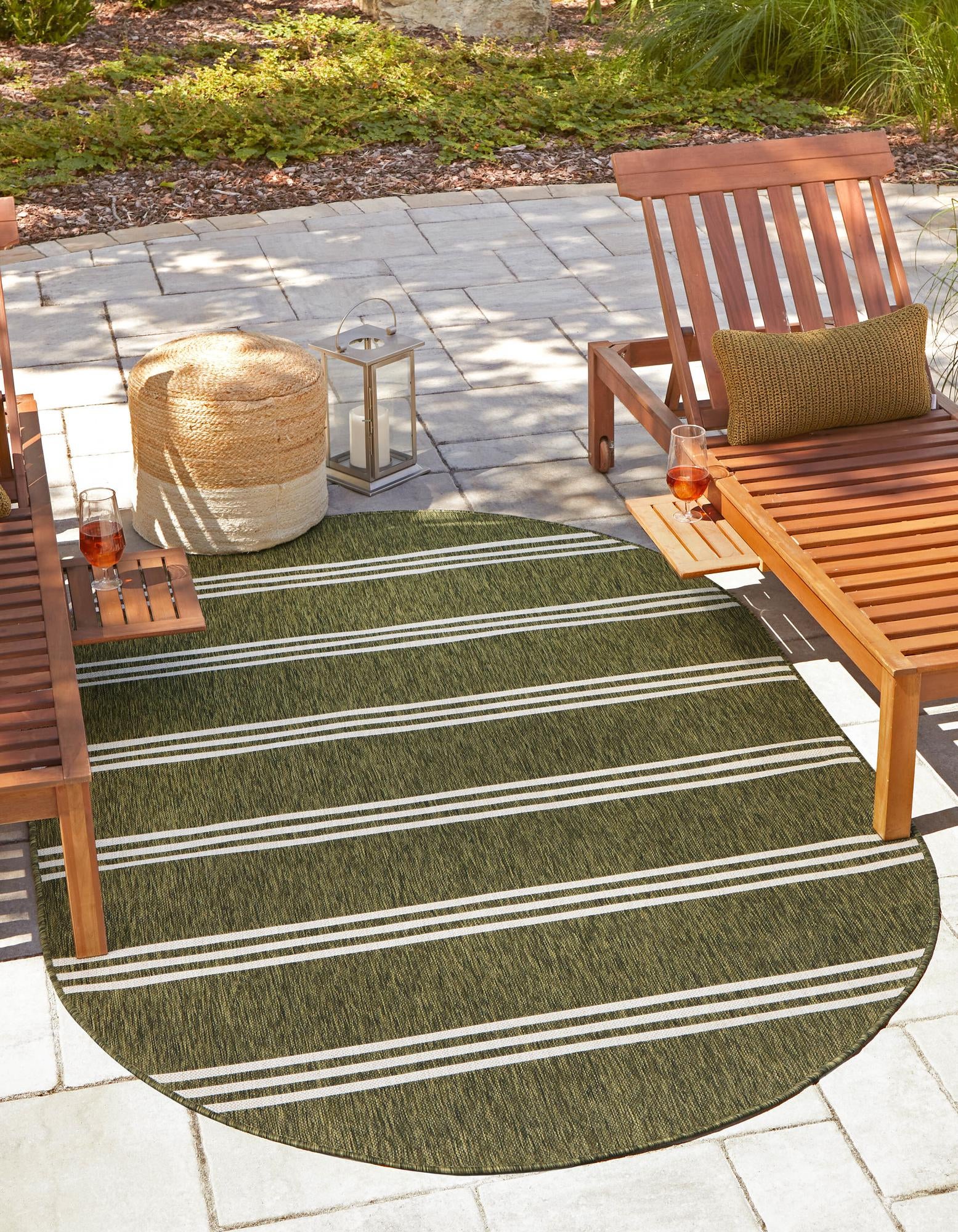 Unique Loom 3152734 Jill Zarin Outdoor 5 x 8 (ft) Loomed Polypropylene Green Oval Indoor/Outdoor Stripe Area rug