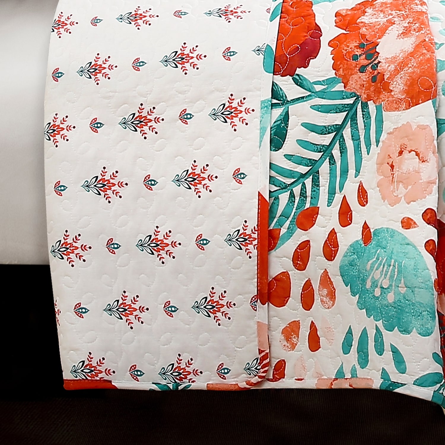 Full Multicolor Cotton Reversible Floral Quilt Set