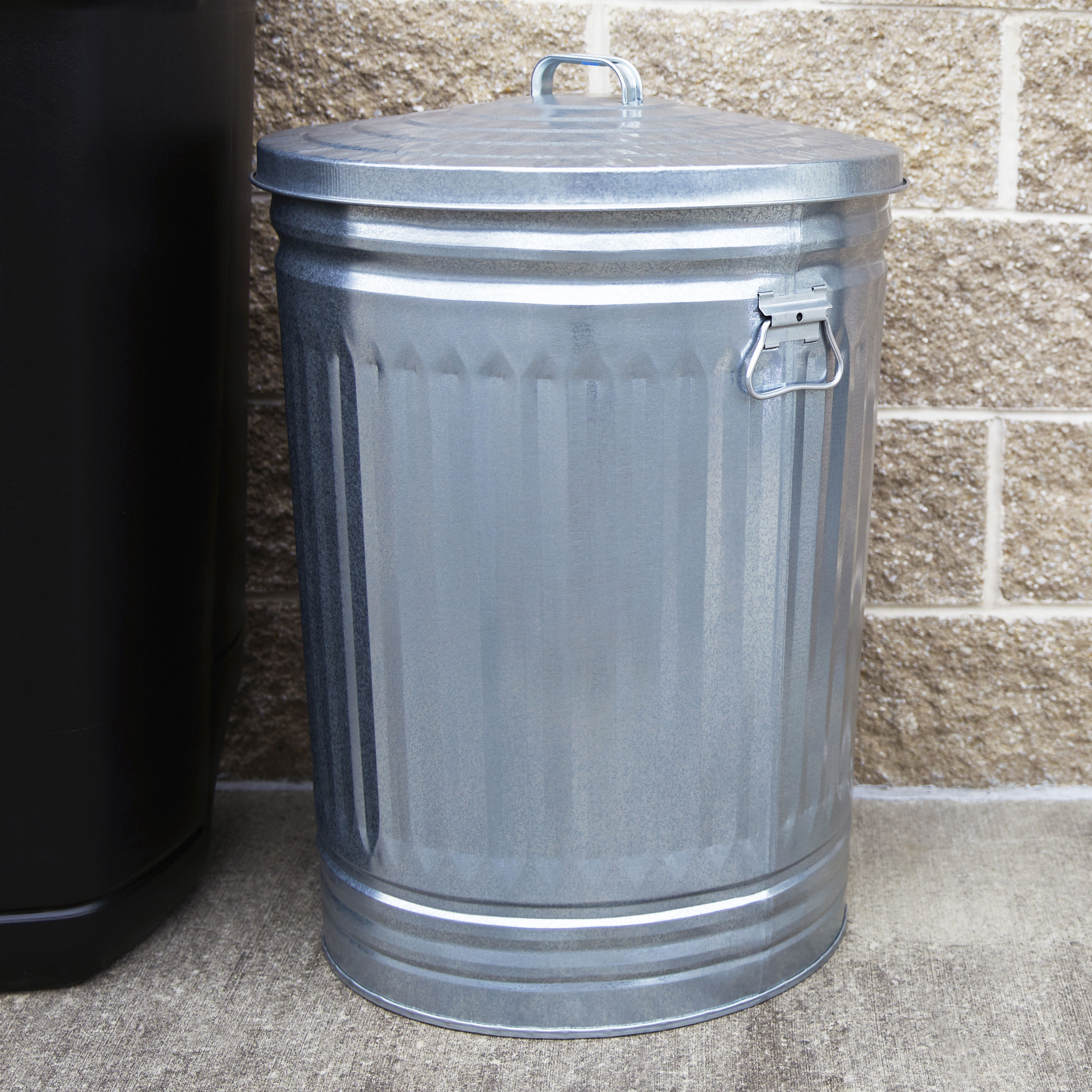 Galvanized Outdoor Trash Cans, Metal, Trash Receptacles
