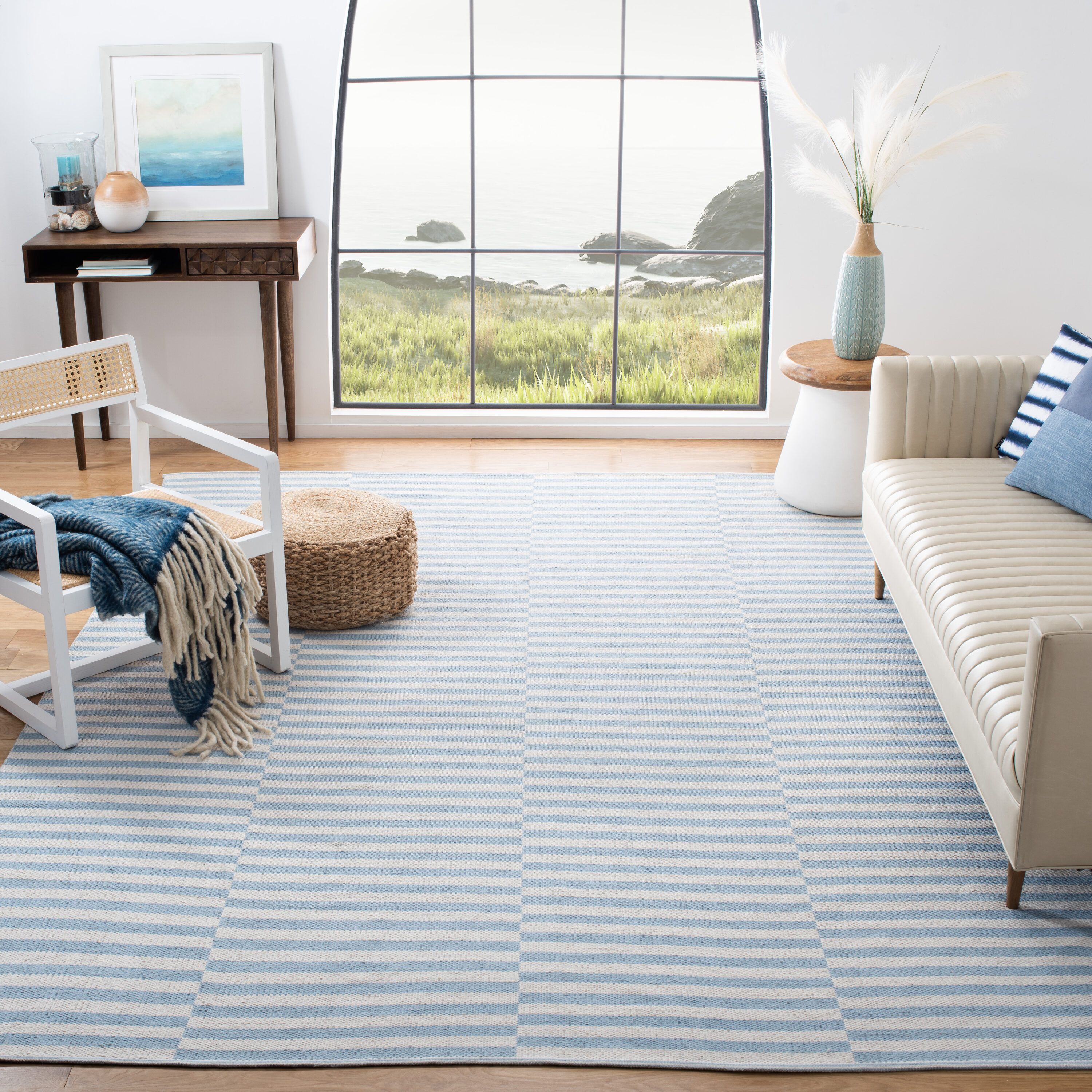 Safavieh MTK715B-4 Montauk Fitzroy 4 x 6 (ft) Cotton Ivory/Light Blue Rectangular Indoor Stripe Coastal Area rug