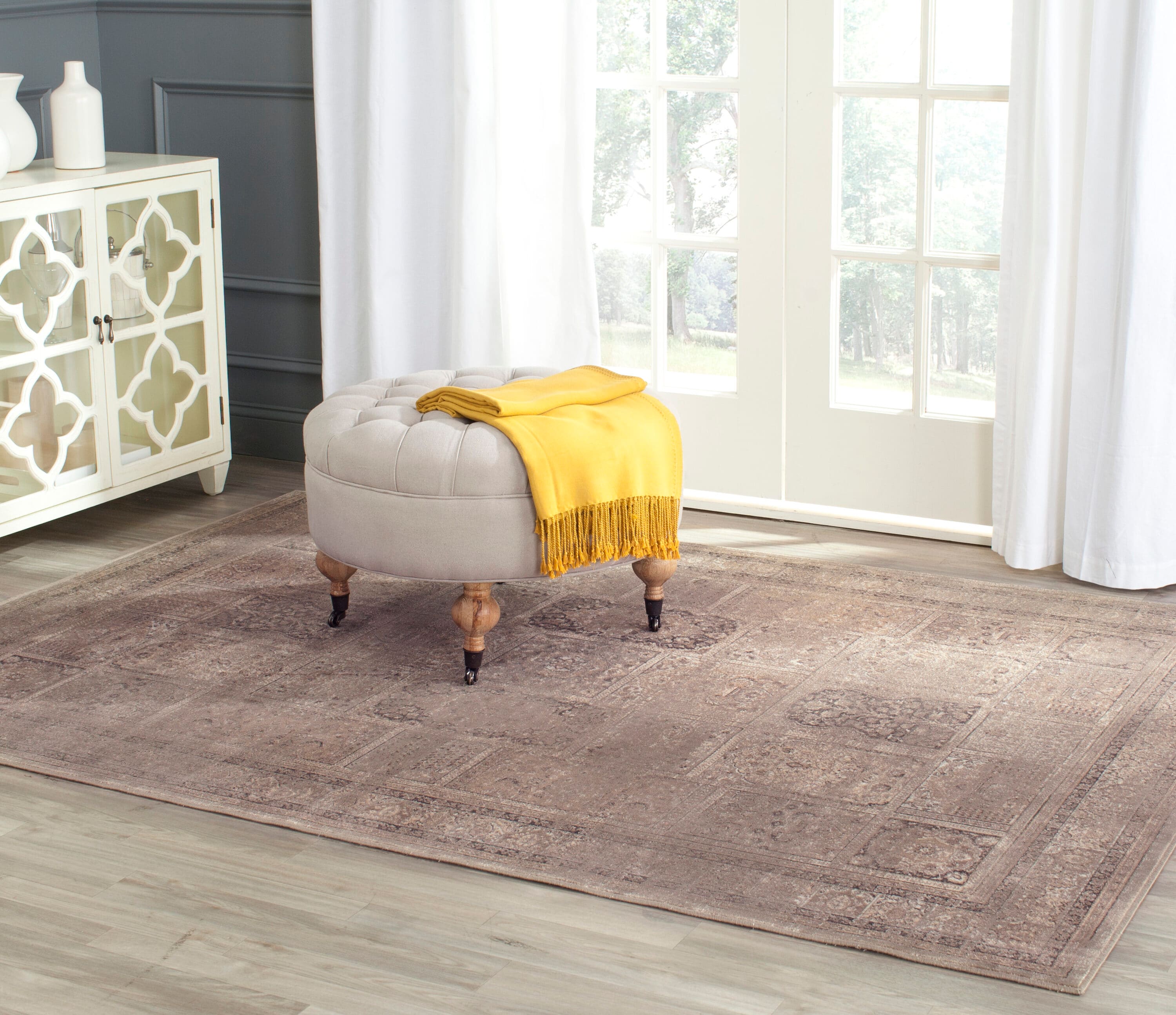 Safavieh VTG127-3110-24 Vintage Baktiari 3 x 4 (ft) Loomed Synthetic Mouse Rectangular Indoor Floral/Botanical Vintage Throw rug