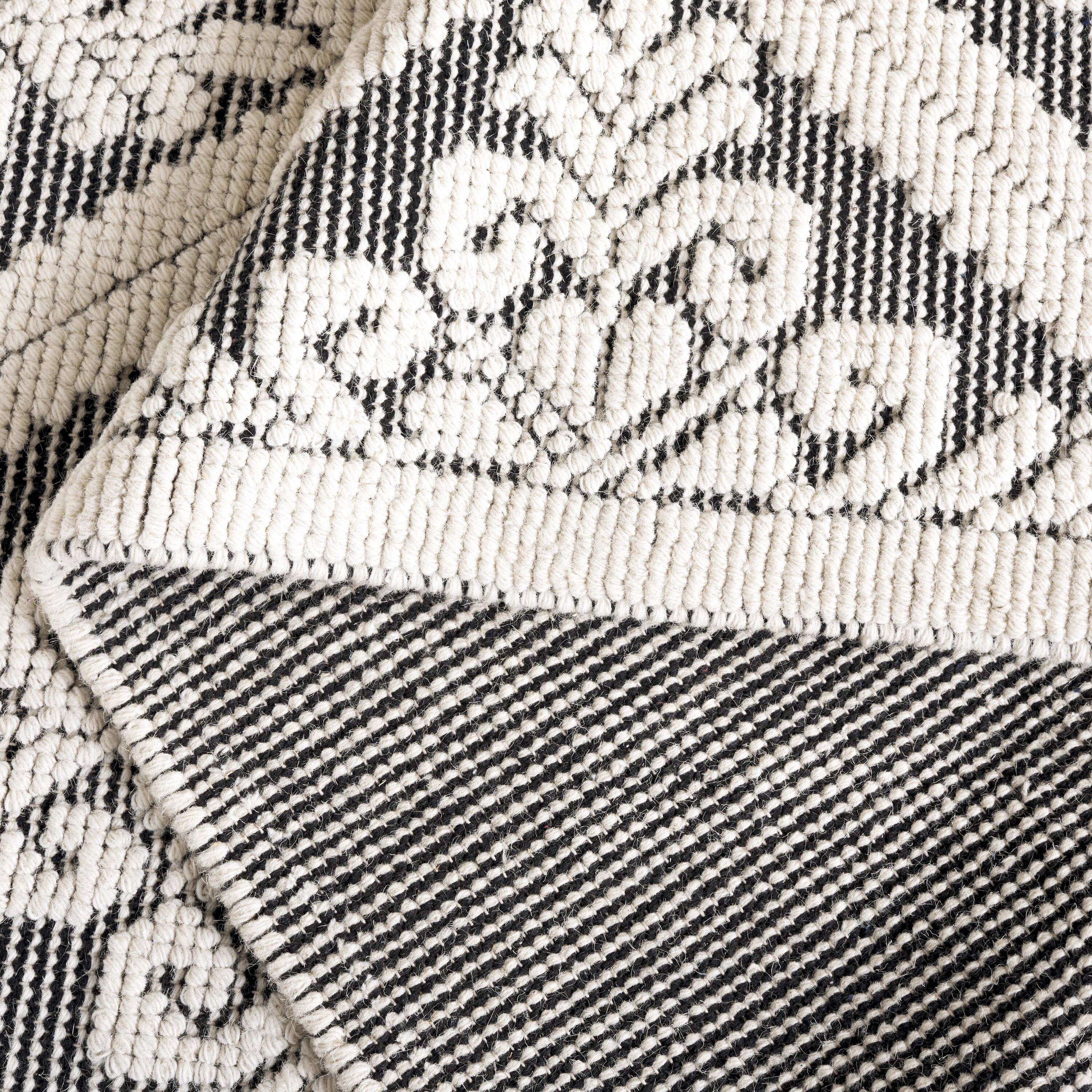 Safavieh VRM306Z-28 rugs - View #8