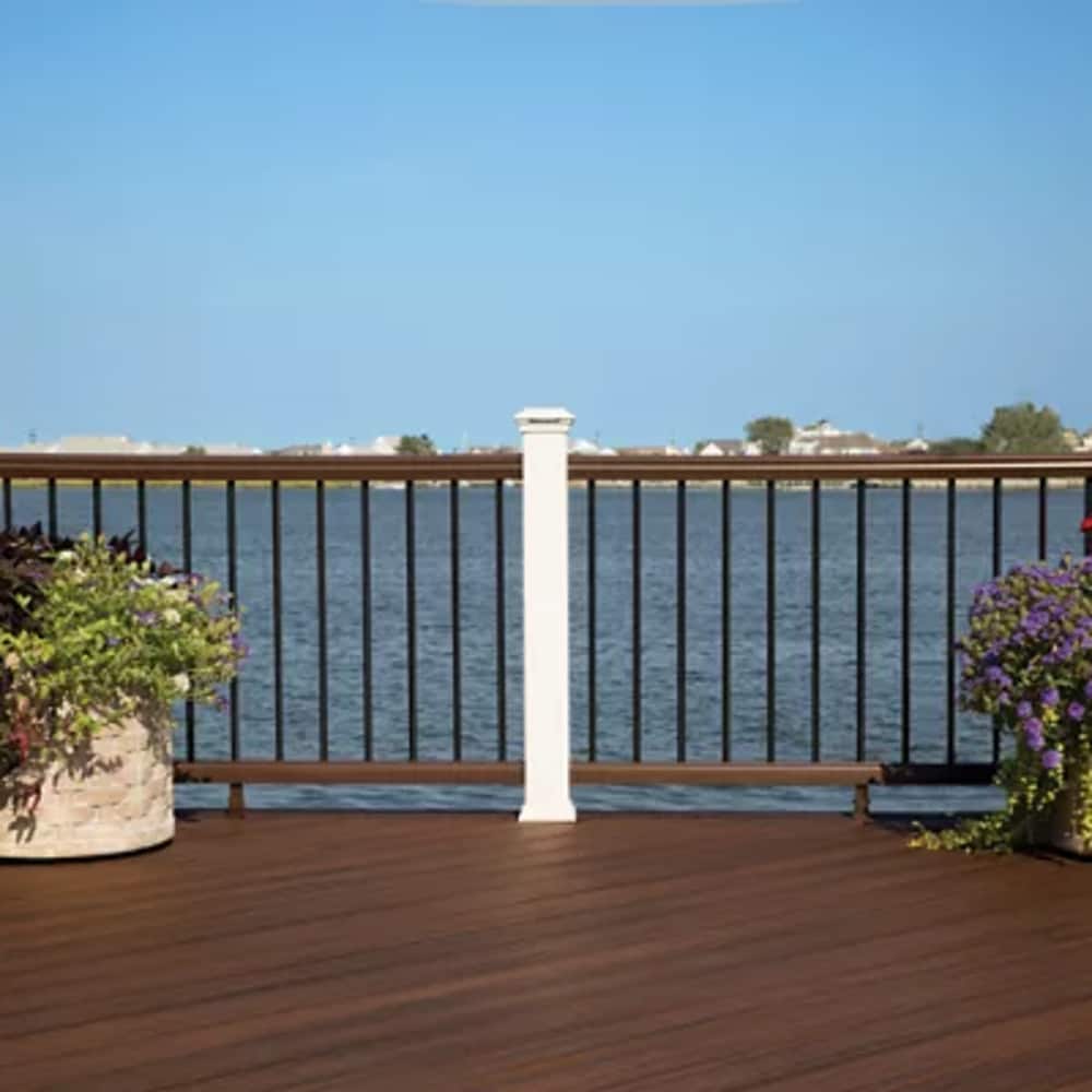 Trex VLRD0842HRKFS railings - View #2