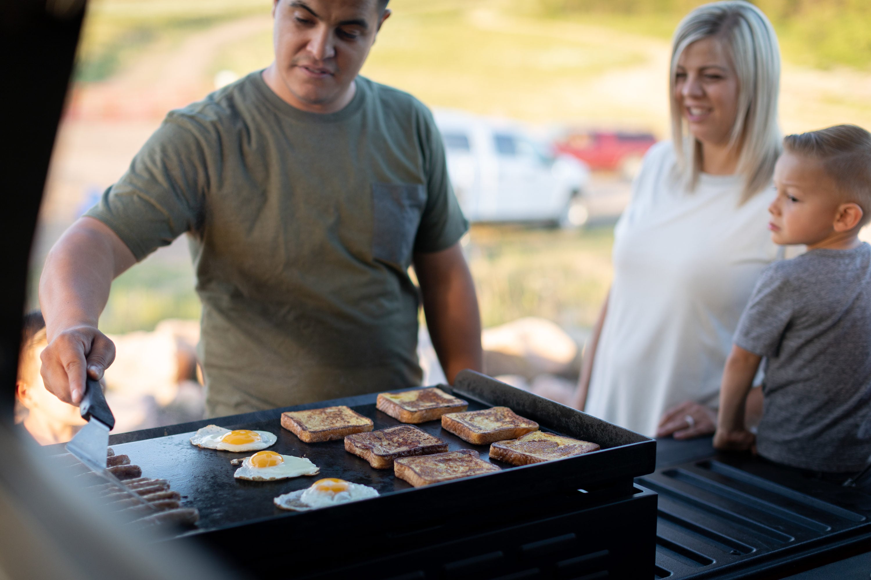 Camp Chef VersaTop 2X Two Burner Portable Flat Top Propane Gas Grill -  FTG400 : BBQGuys