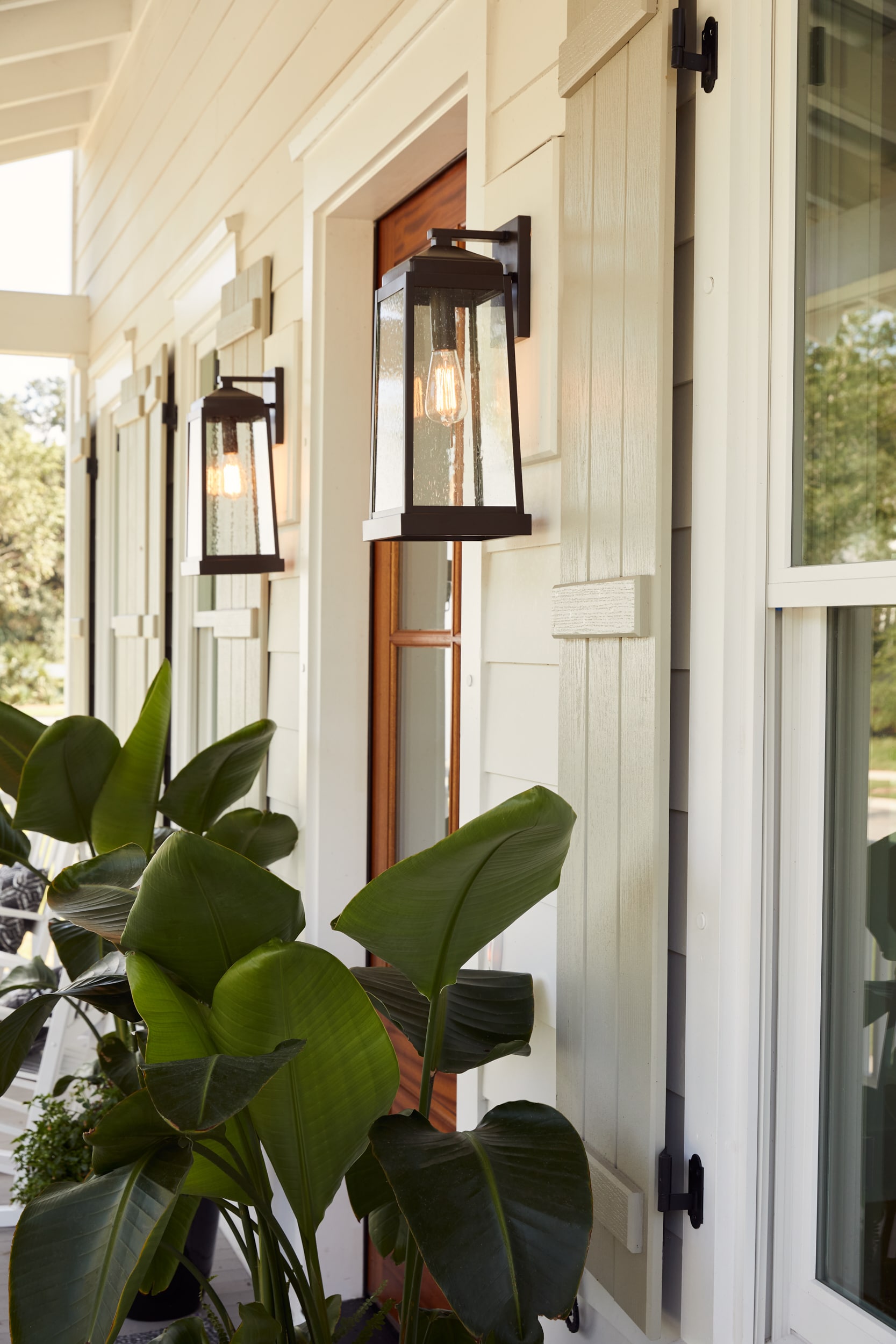 Quoizel Ravenel 1-Light 19-in H Bronze Outdoor Wall Light RNL8408WT at ...