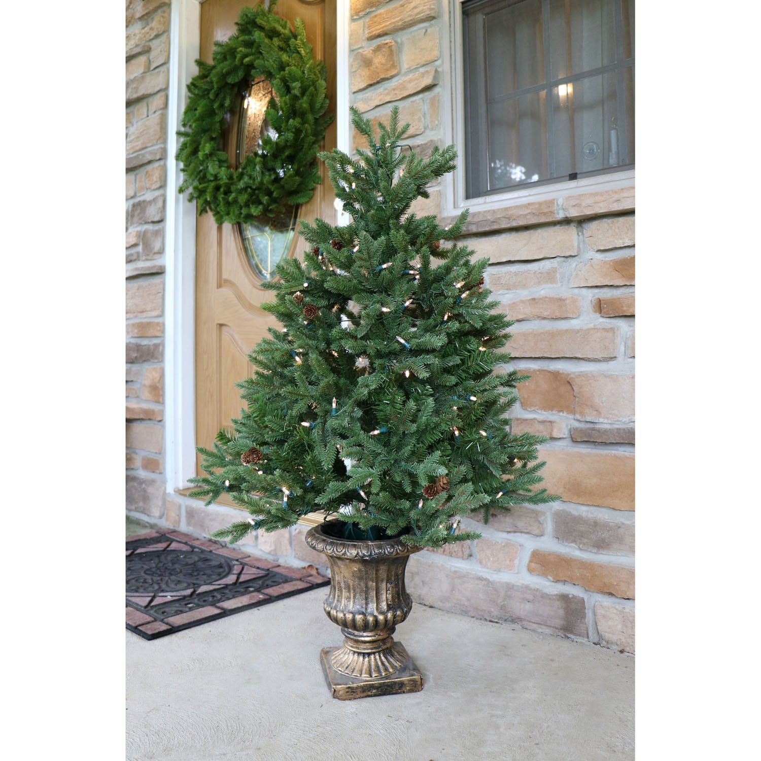 Fraser Hill Farm FFNF056-6GRB Artificial-Christmas-Trees - View #11