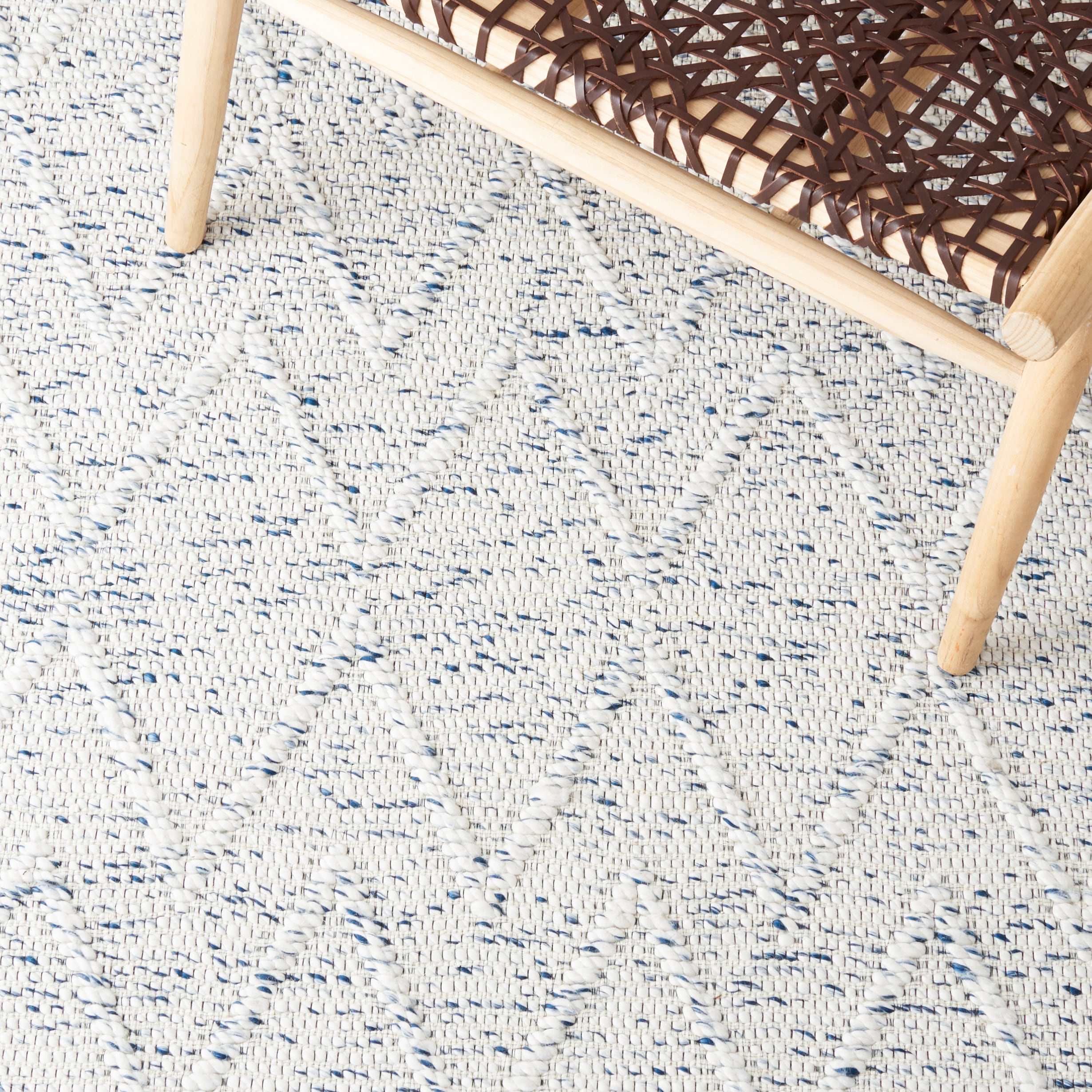 Safavieh MRB302M-8 rugs - View #5