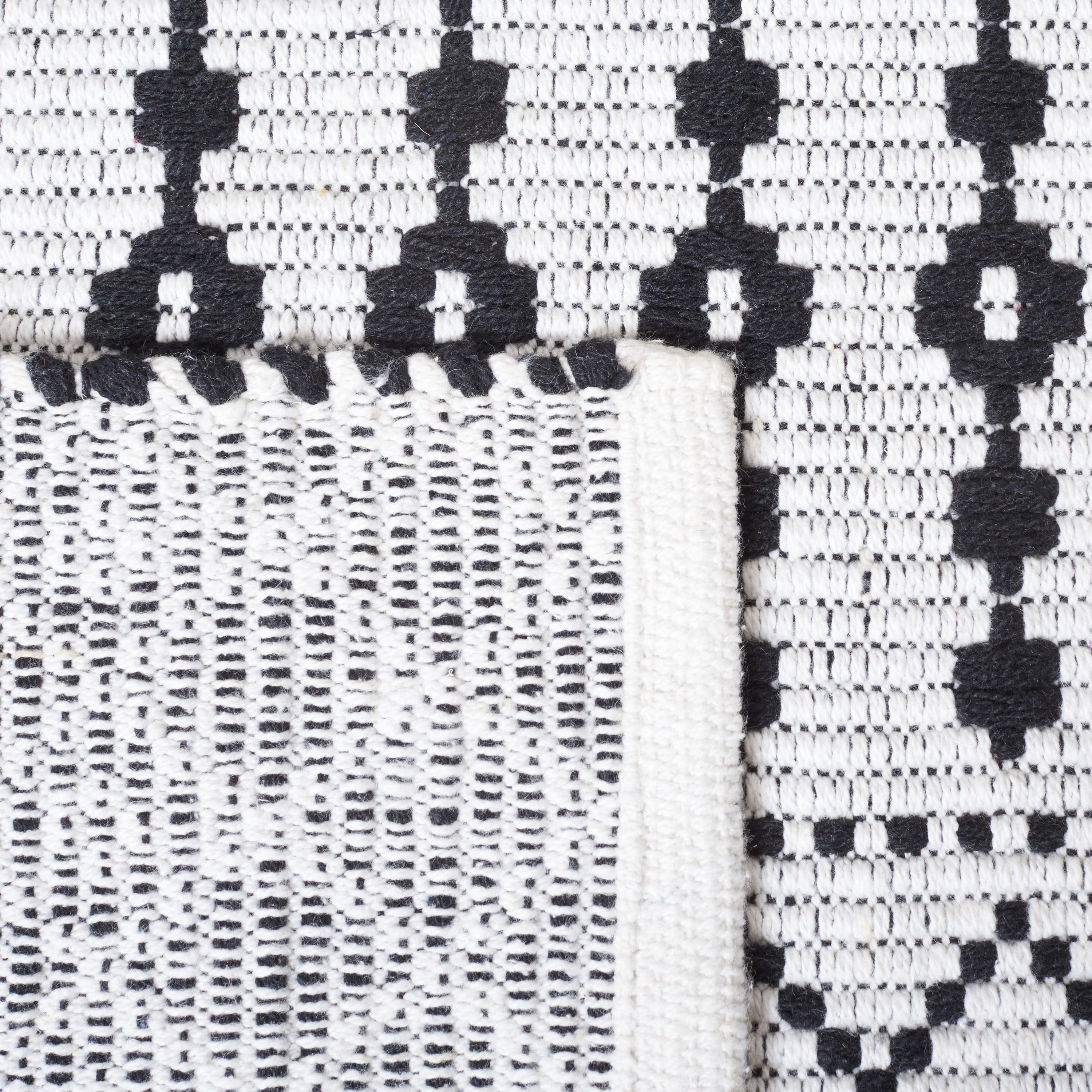 Bohemian Black and Ivory Handwoven Kilim Area Rug - 8' x 10'