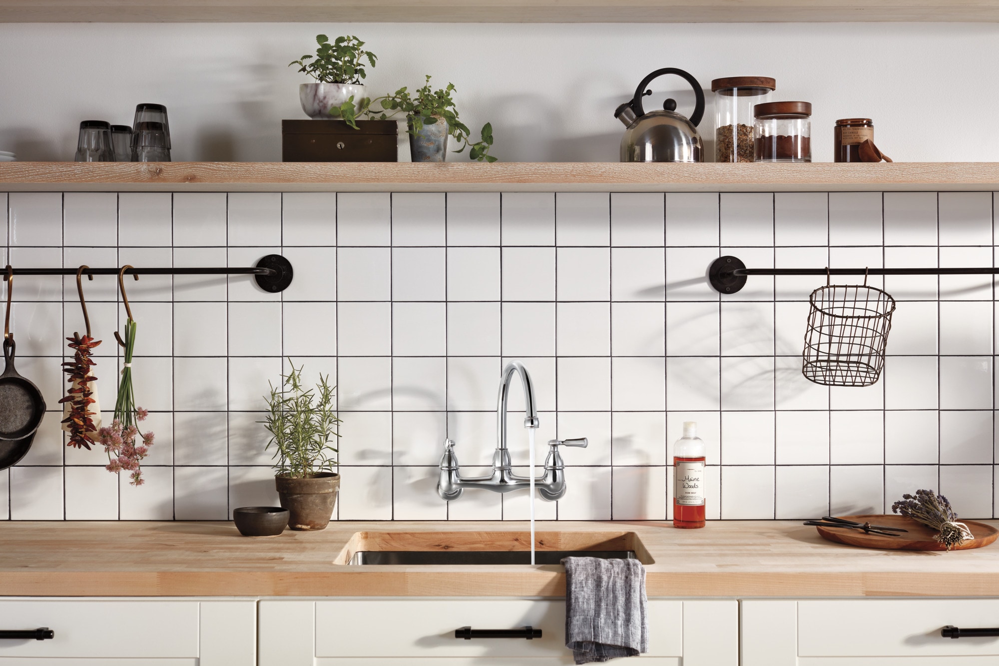 Peerless P2765LF Kitchen-Faucets - View #5