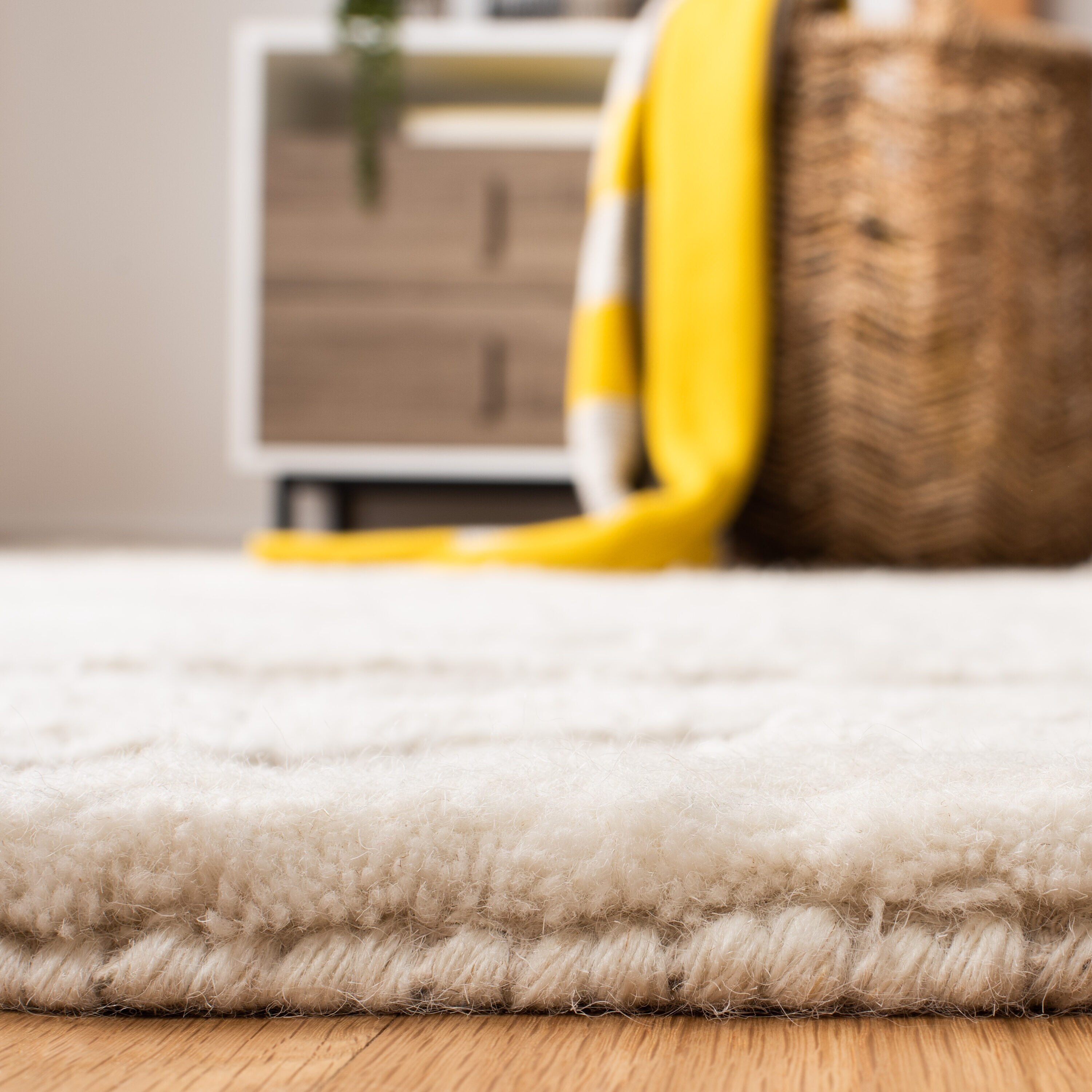 Safavieh MAN159B-8 rugs - View #4