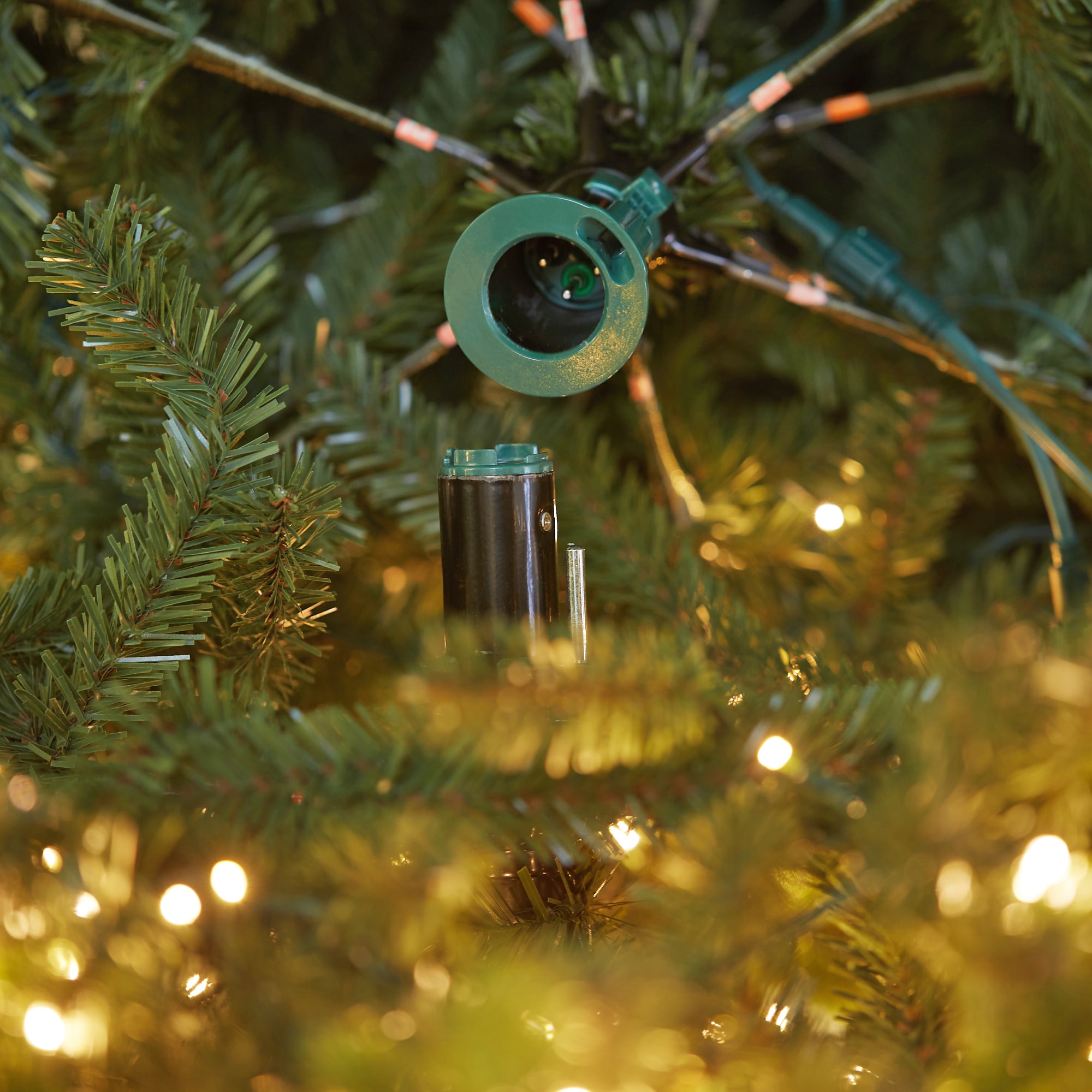 GE 20111LO Artificial-Christmas-Trees - View #9