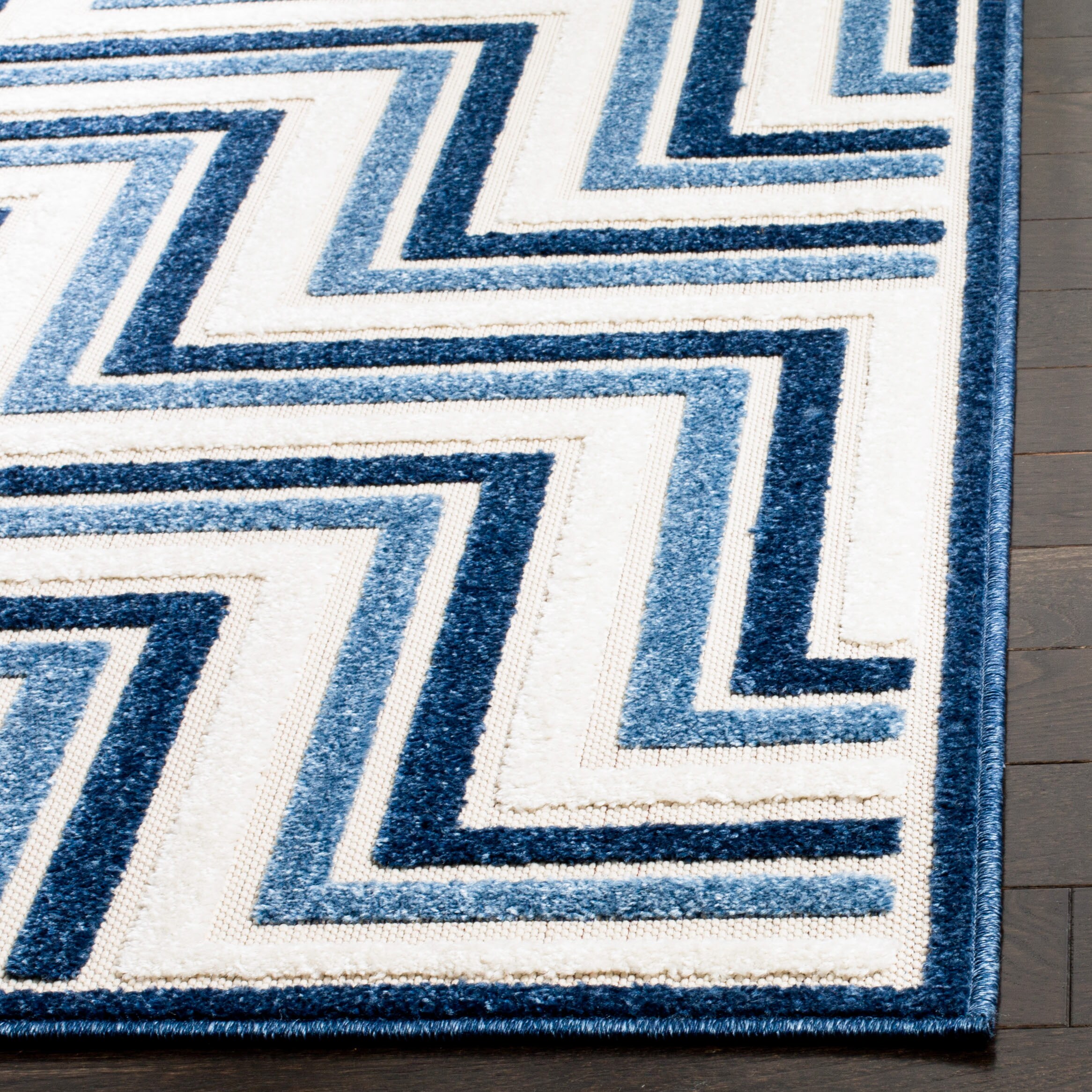 Blue and Cream Geometric Indoor/Outdoor Area Rug, 8' x 11'2"