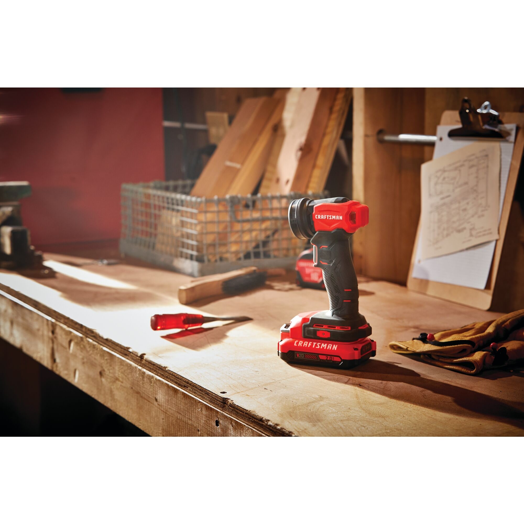  CRAFTSMAN V20 LED Work Light, Cordless Handheld, 350/700  Lumens, Bare Tool Only (CMCL050B) : Everything Else