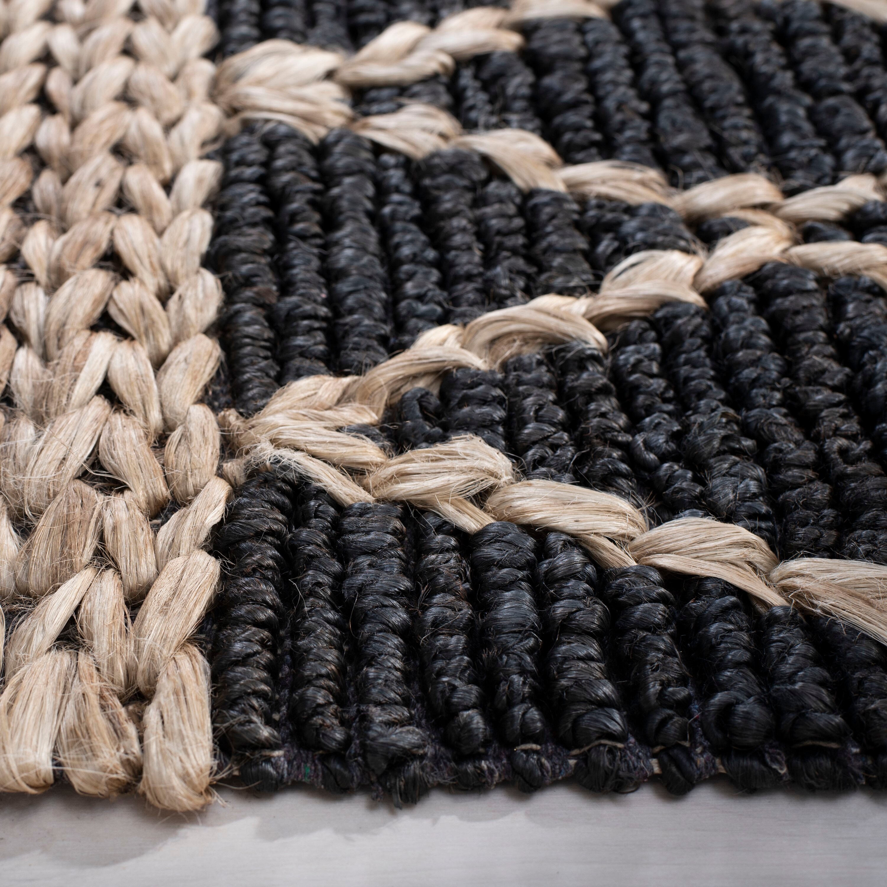 Safavieh NF951H-3 rugs - View #4
