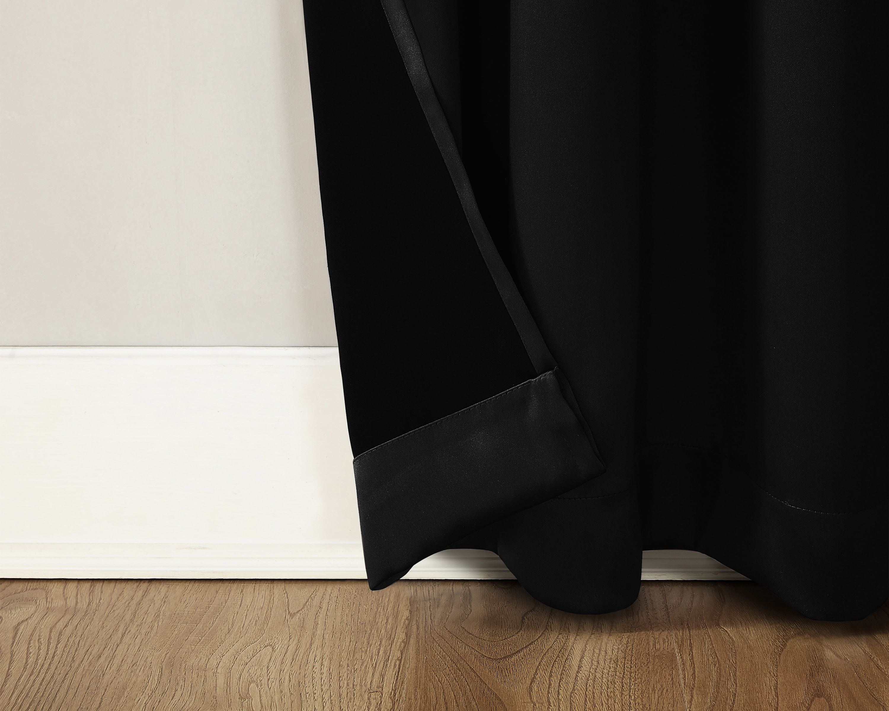 Sun Zero DOUGLAS 74X84 BLACK curtains - View #4