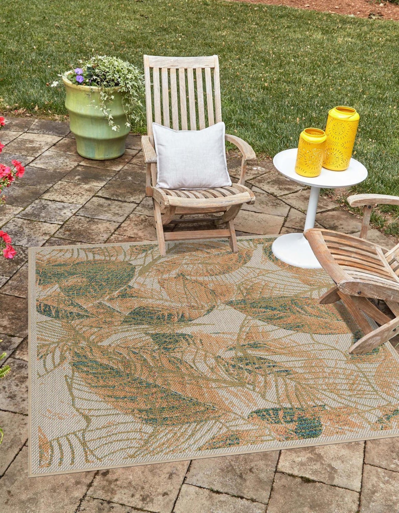 Unique Loom 3177099 Balandra Baja Outdoor 5 x 5 (ft) Loomed Polypropylene Ivory Square Indoor/Outdoor Floral/Botanical Coastal Area rug