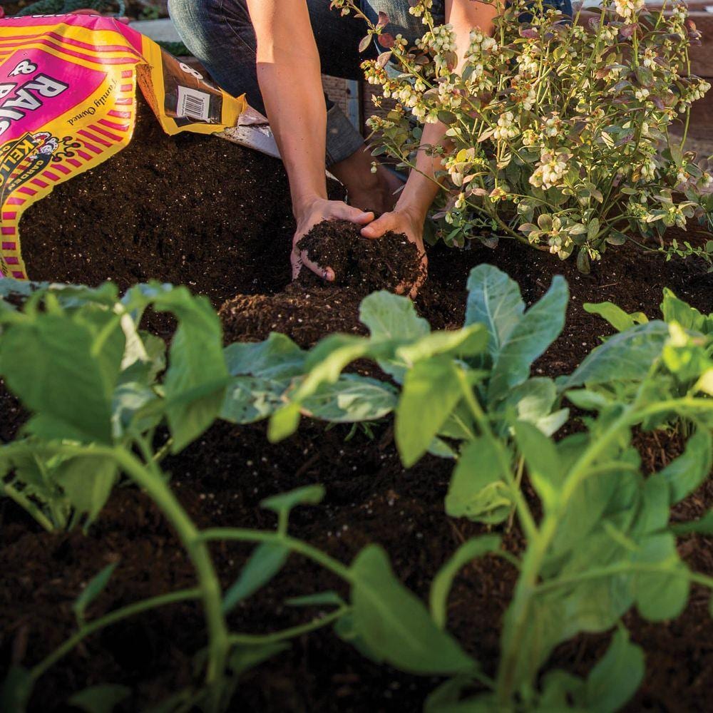 compost in a wood box  Kellogg Garden Organics™