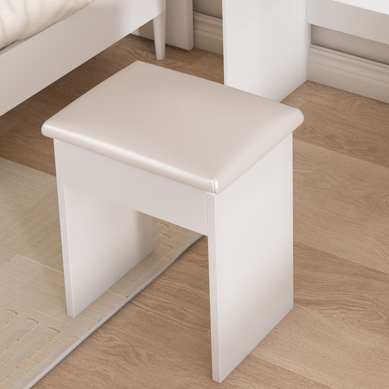 chillscreamni CSSHGICVUC7M Bedroom-Vanities - View #3