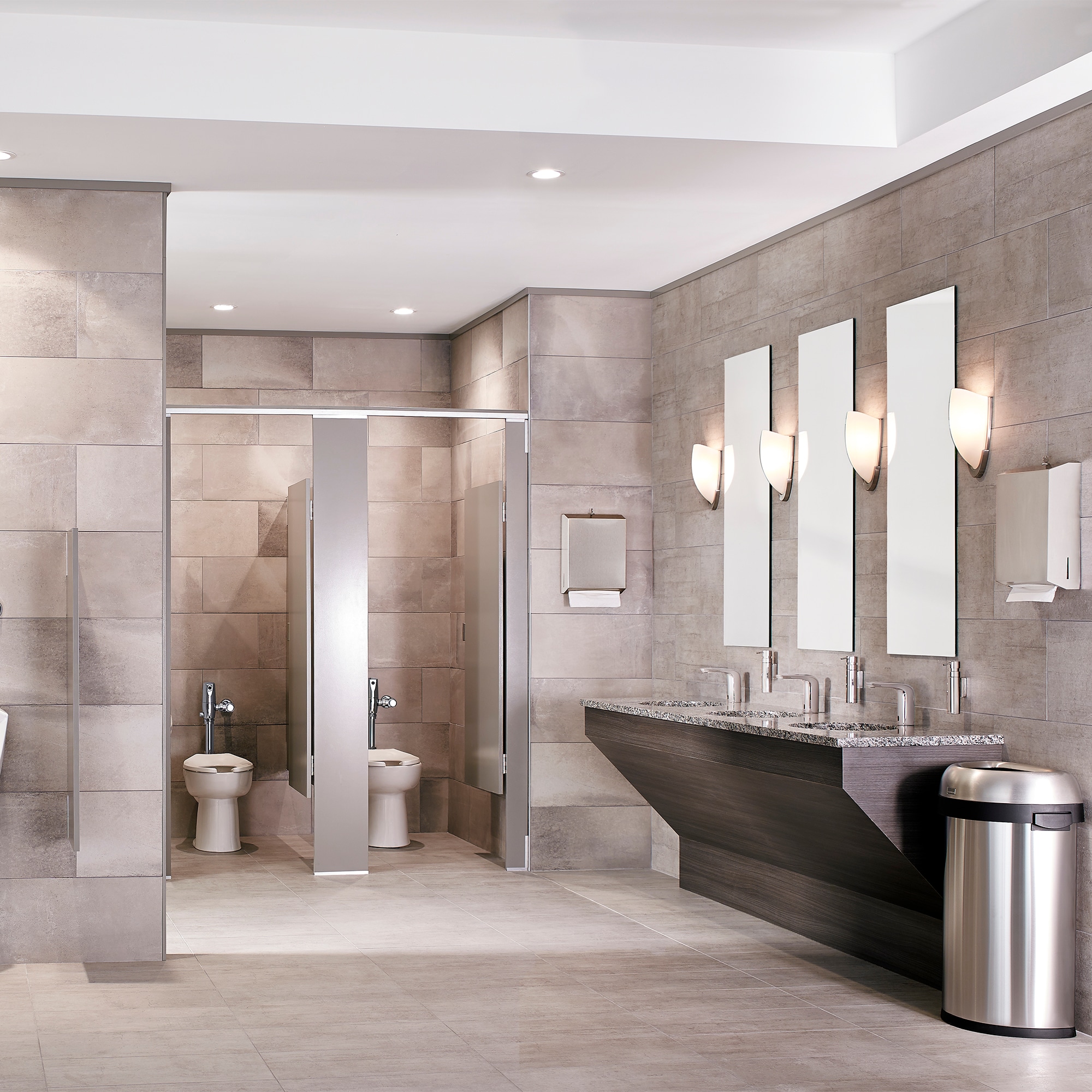 Polished Chrome Single-Handle Touchless Bathroom Faucet
