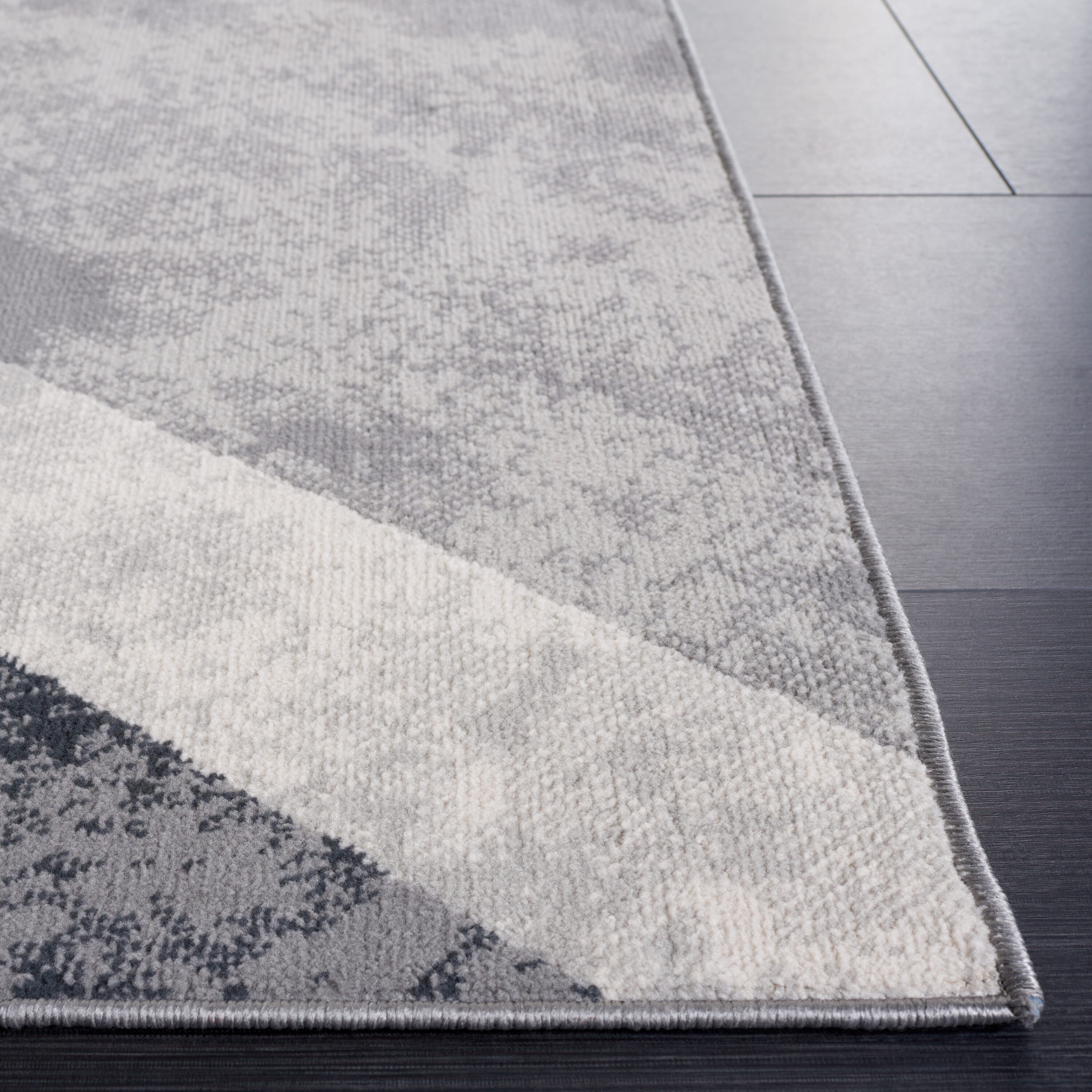 Safavieh ODY820F-7SQ rugs - View #2