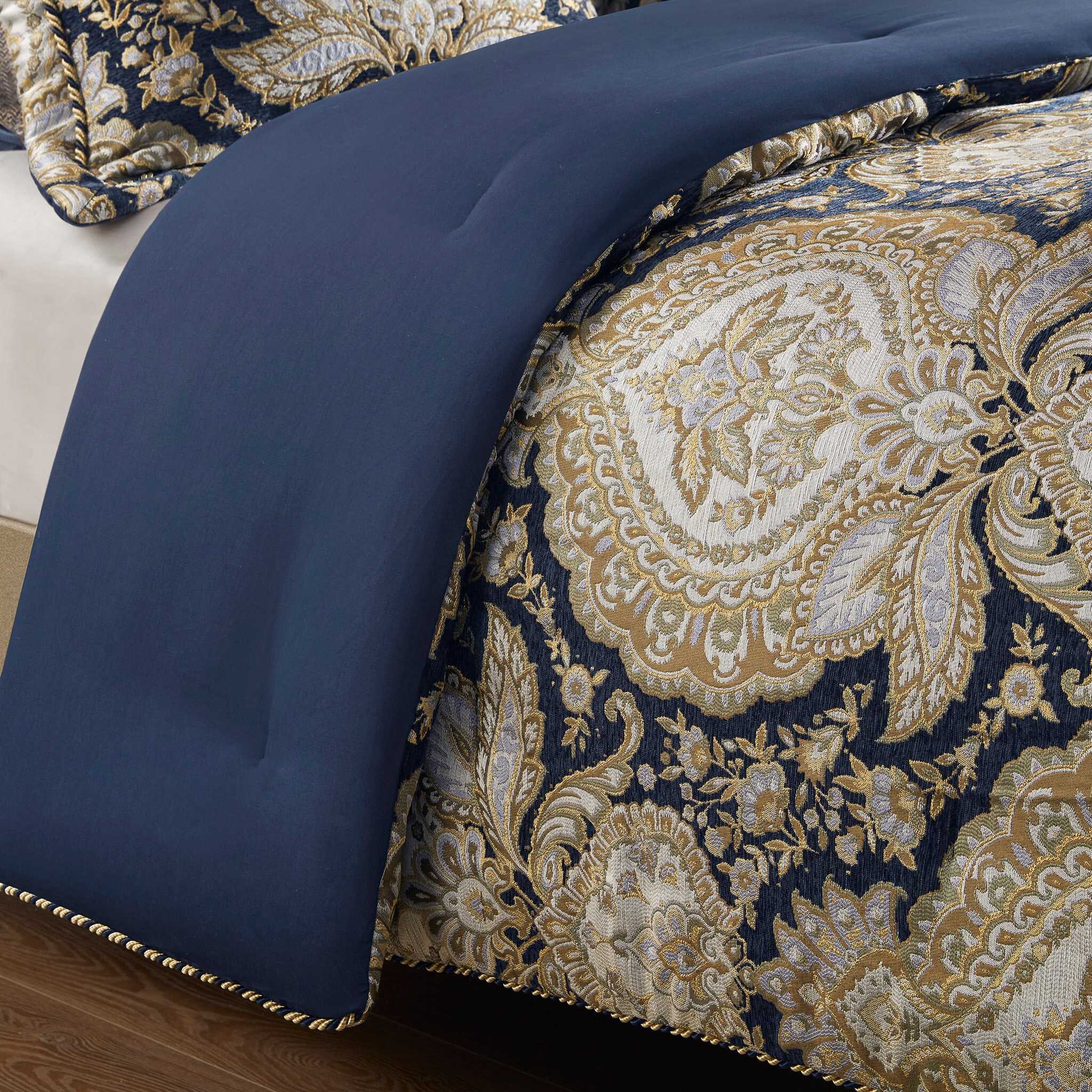 Gracie Mills 6000-01LCC Comforters-And-Bedspreads - View #2