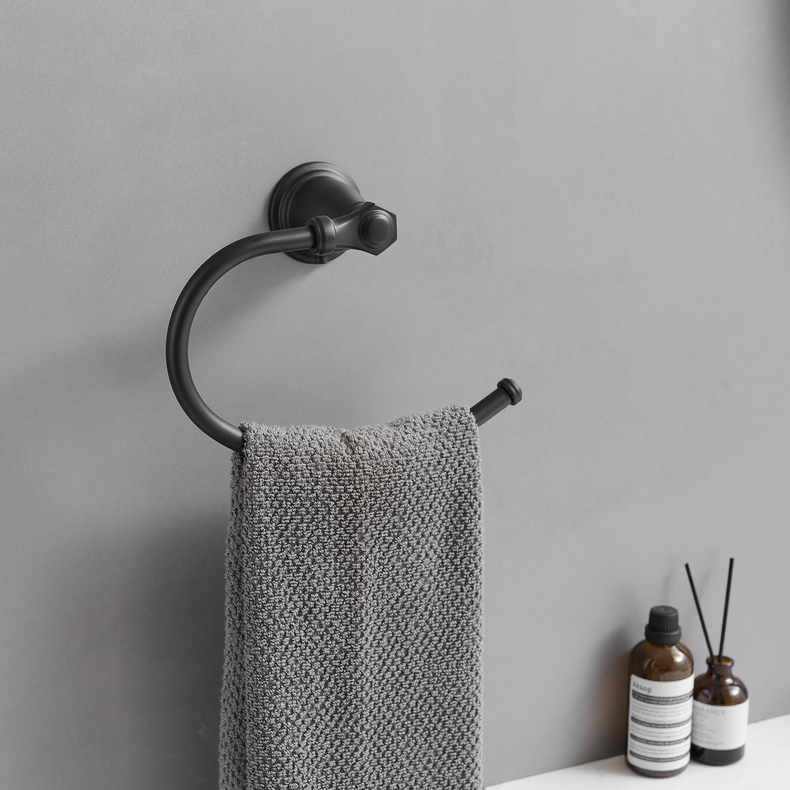 BWE 4-Piece Bath Hardware Set with Towel Bar Hand Towel Holder