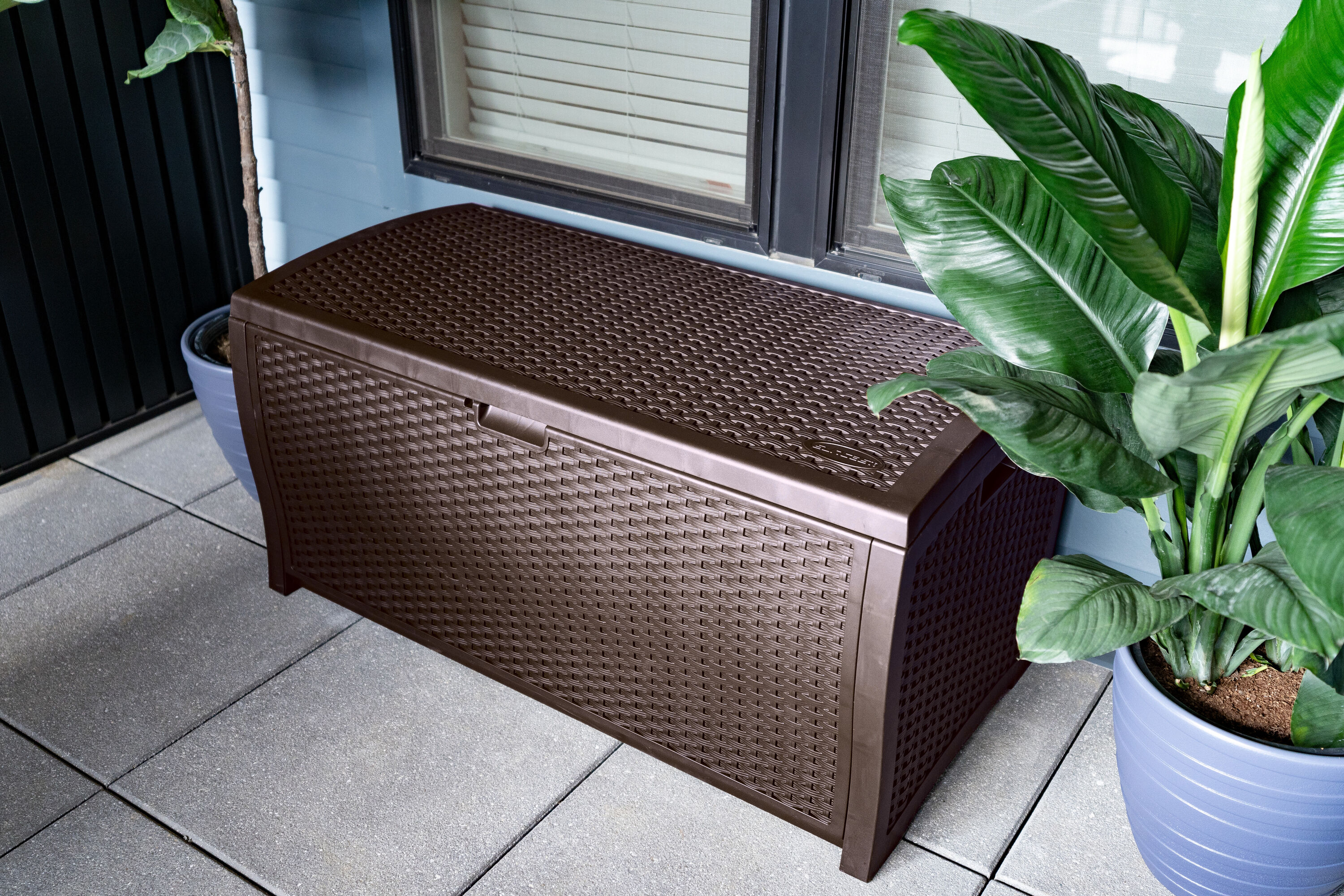 Suncast DBW9200 Deck-Boxes - View #5