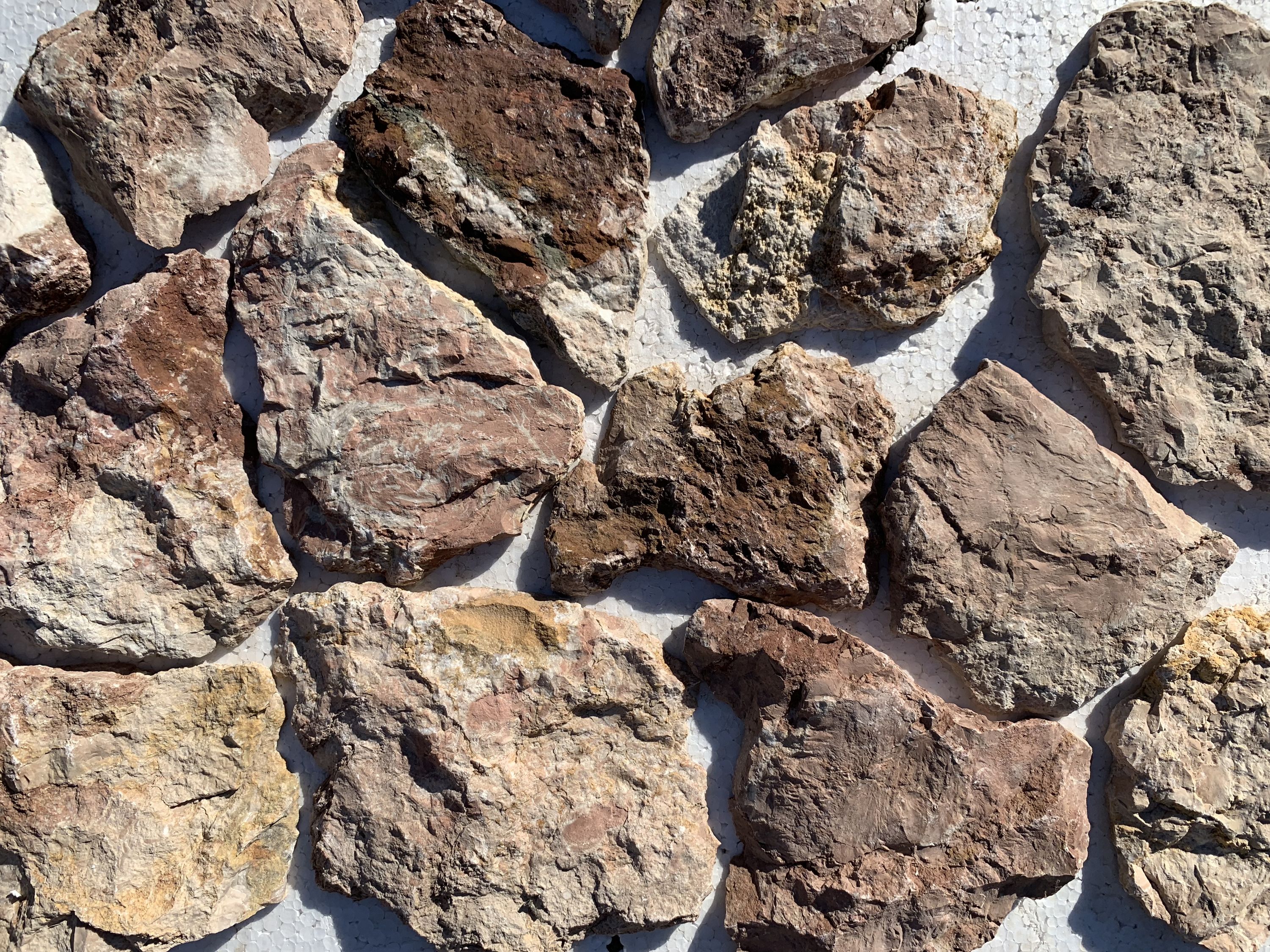 Natural Stone Veneer R23-R-TA-CS Set of 50 SQFT-Tuscan Ashlar-Chocolate Swirl-Random Size 50 Square feet Chocolate Swirl Stone veneer