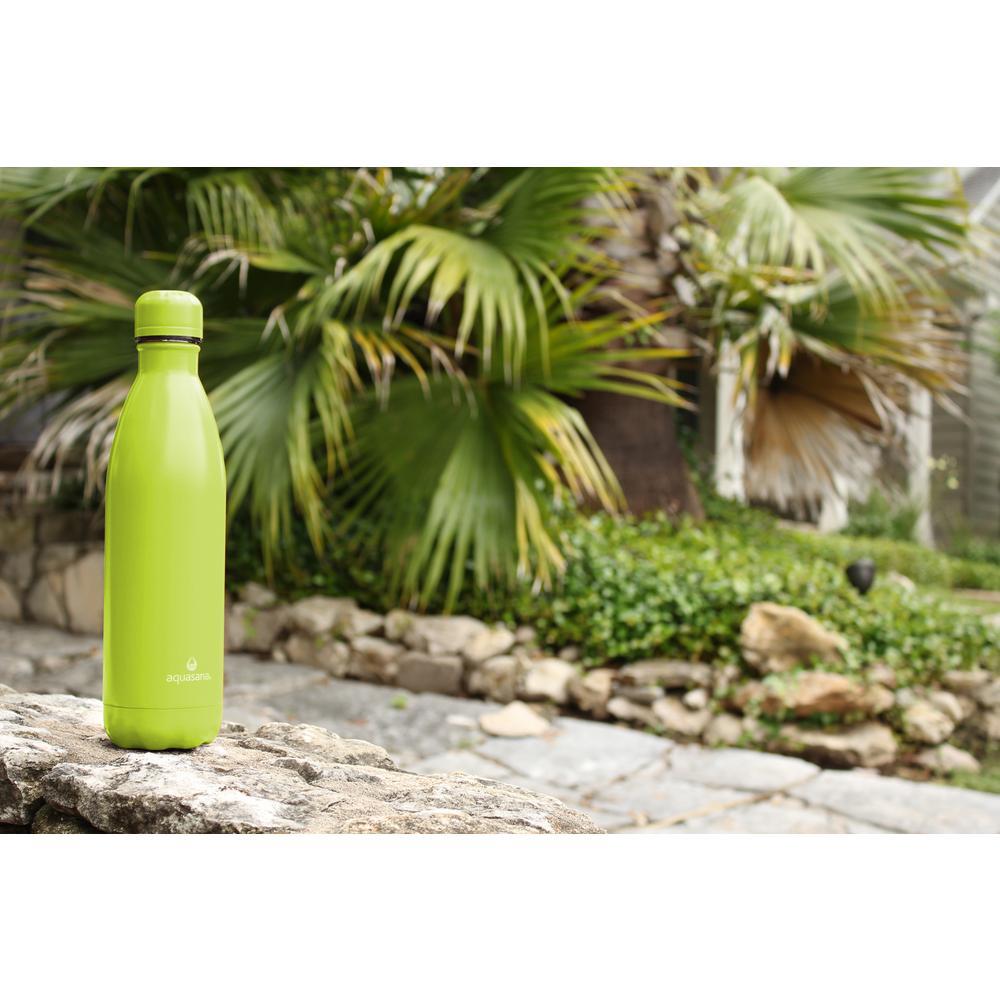 Contigo 24 fl oz Plastic Water Bottle with Caravaner Clip - BPA-Free,  Dishwasher Safe in the Water Bottles & Mugs department at