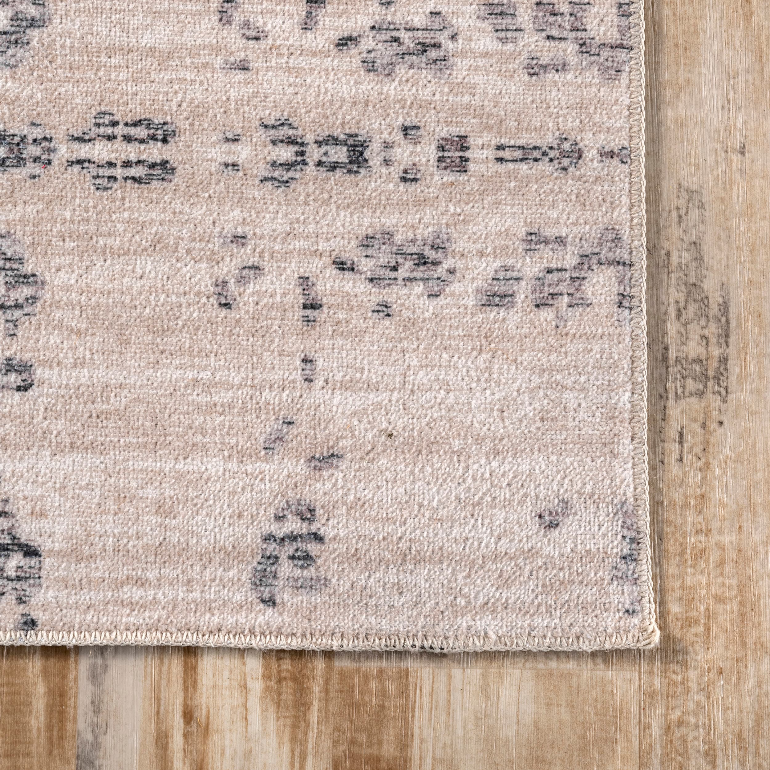 Eco-Friendly Ariana Abstract Gray Synthetic Area Rug 4' x 6'