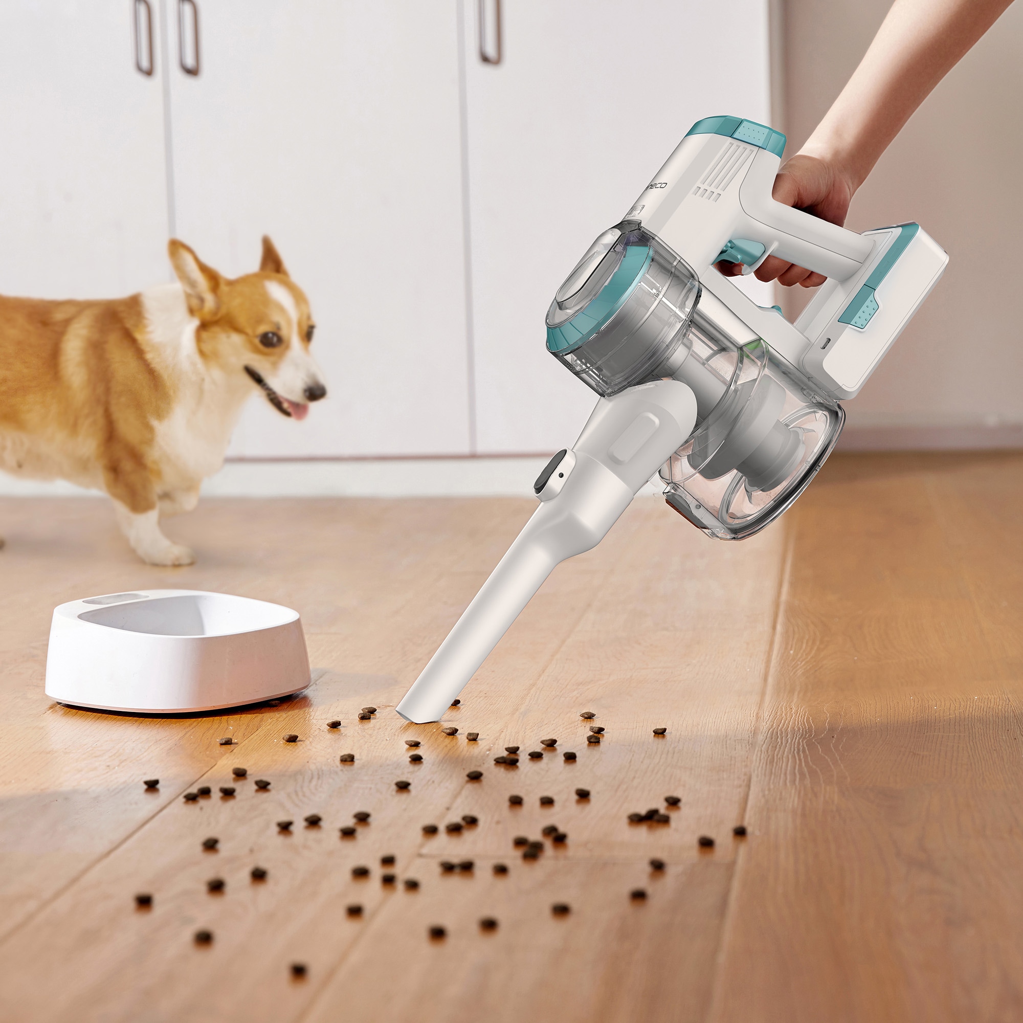 Eureka 5 in 1 Cordless Stick Vacuum Cleaner Ideal for Pet Family 450W  Powerful Suction Air Filter