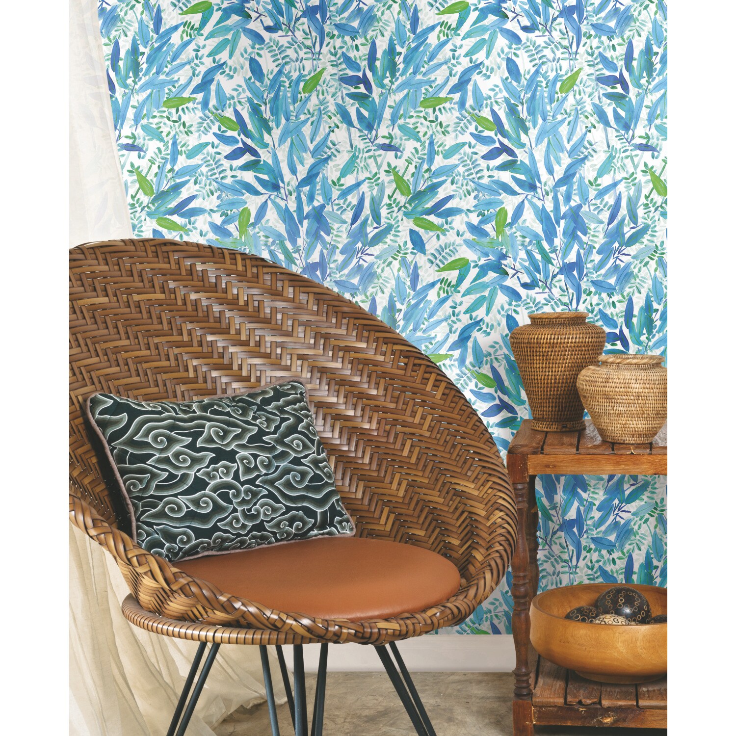 RoomMates 28.29-sq ft Blue Vinyl Ivy/Vines Self-adhesive Peel and Stick ...