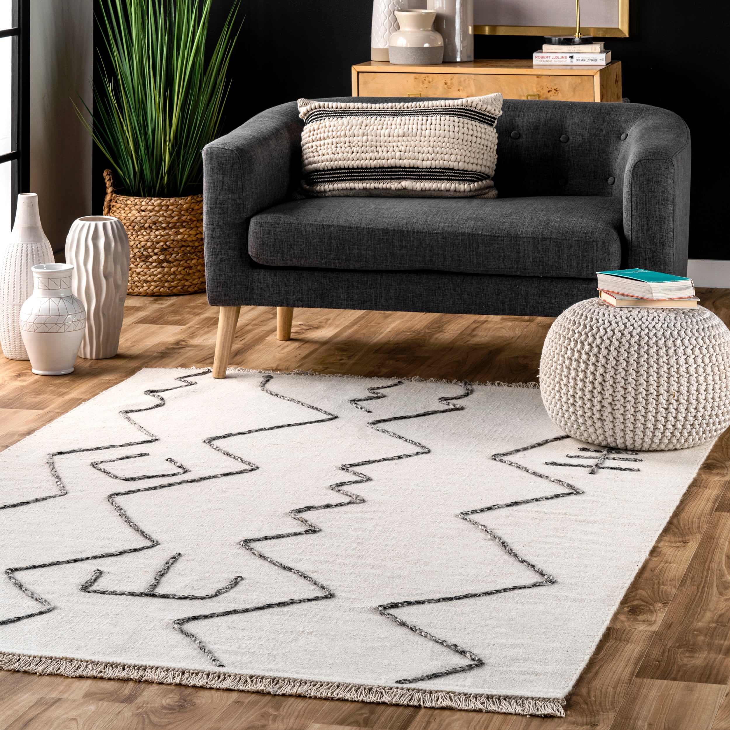 Handmade Ivory Wool & Viscose 3' x 5' Flatweave Area Rug with Tassels