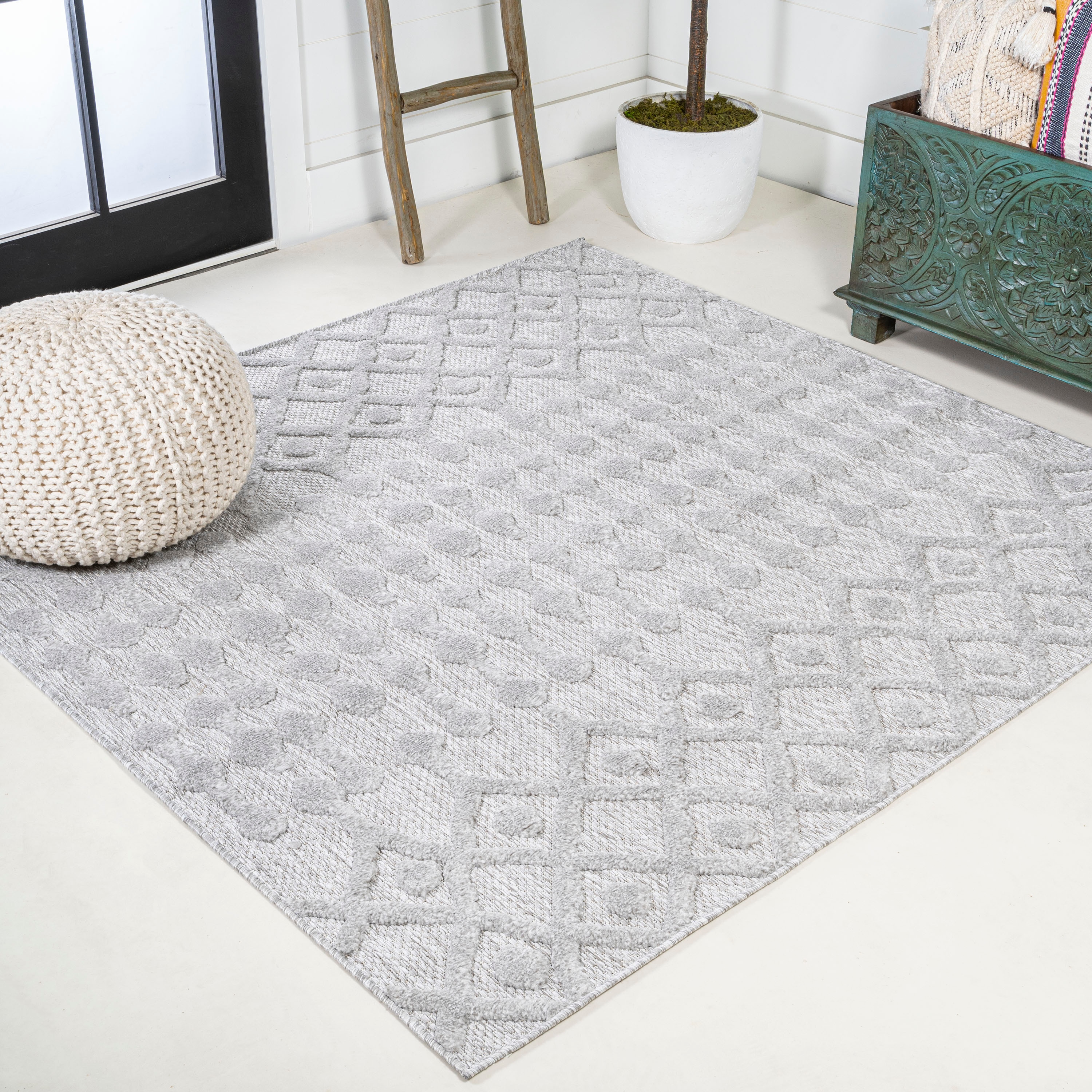 JONATHAN  Y IBZ103C-5SQ IBIZA Peralta Moroccan Diamond 5 x 5 (ft) Loomed Polypropylene Light Gray Square Indoor/Outdoor Geometric Bohemian/Eclectic Area rug