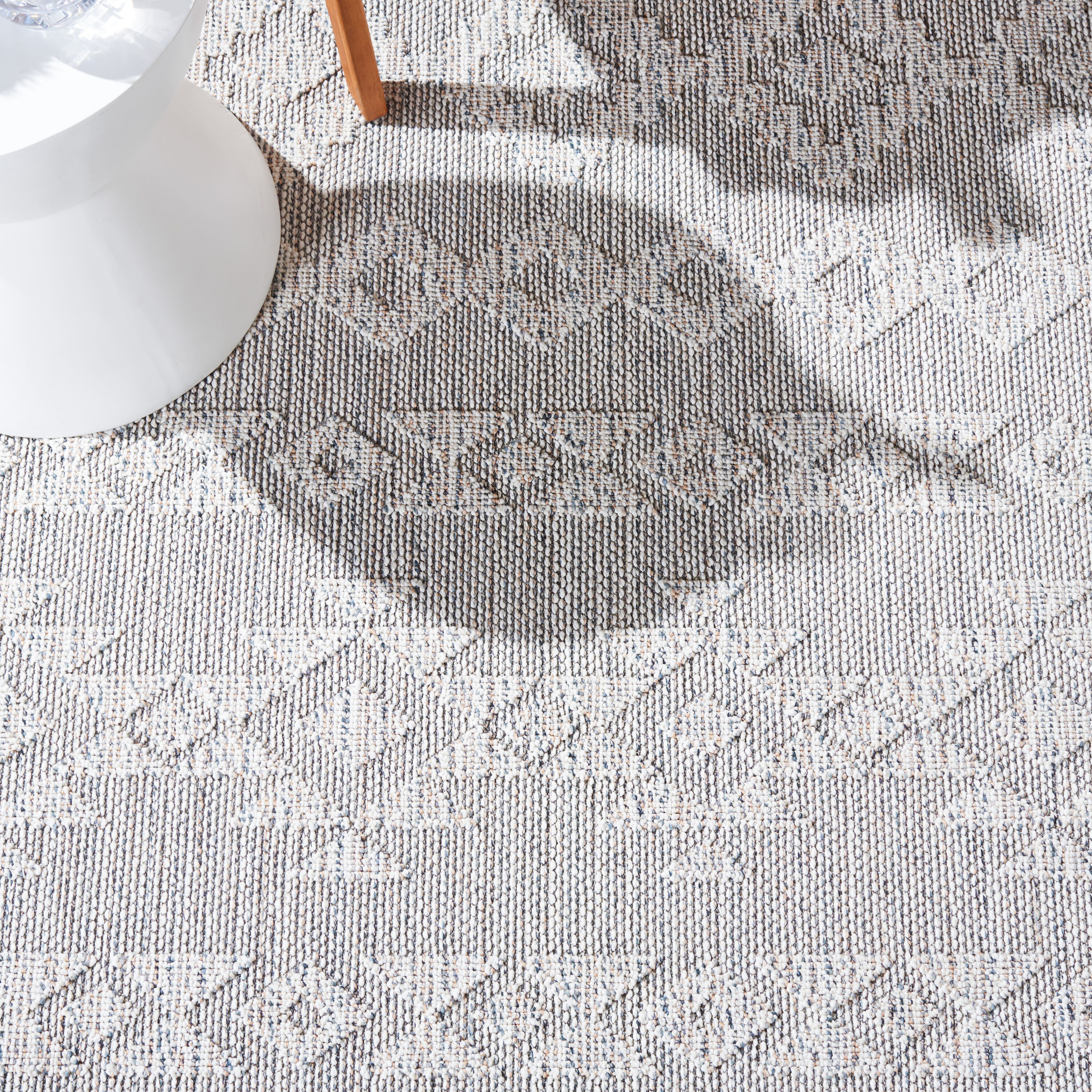 Grayson Chic 4' x 6' Reversible Flat-Woven Synthetic Rug