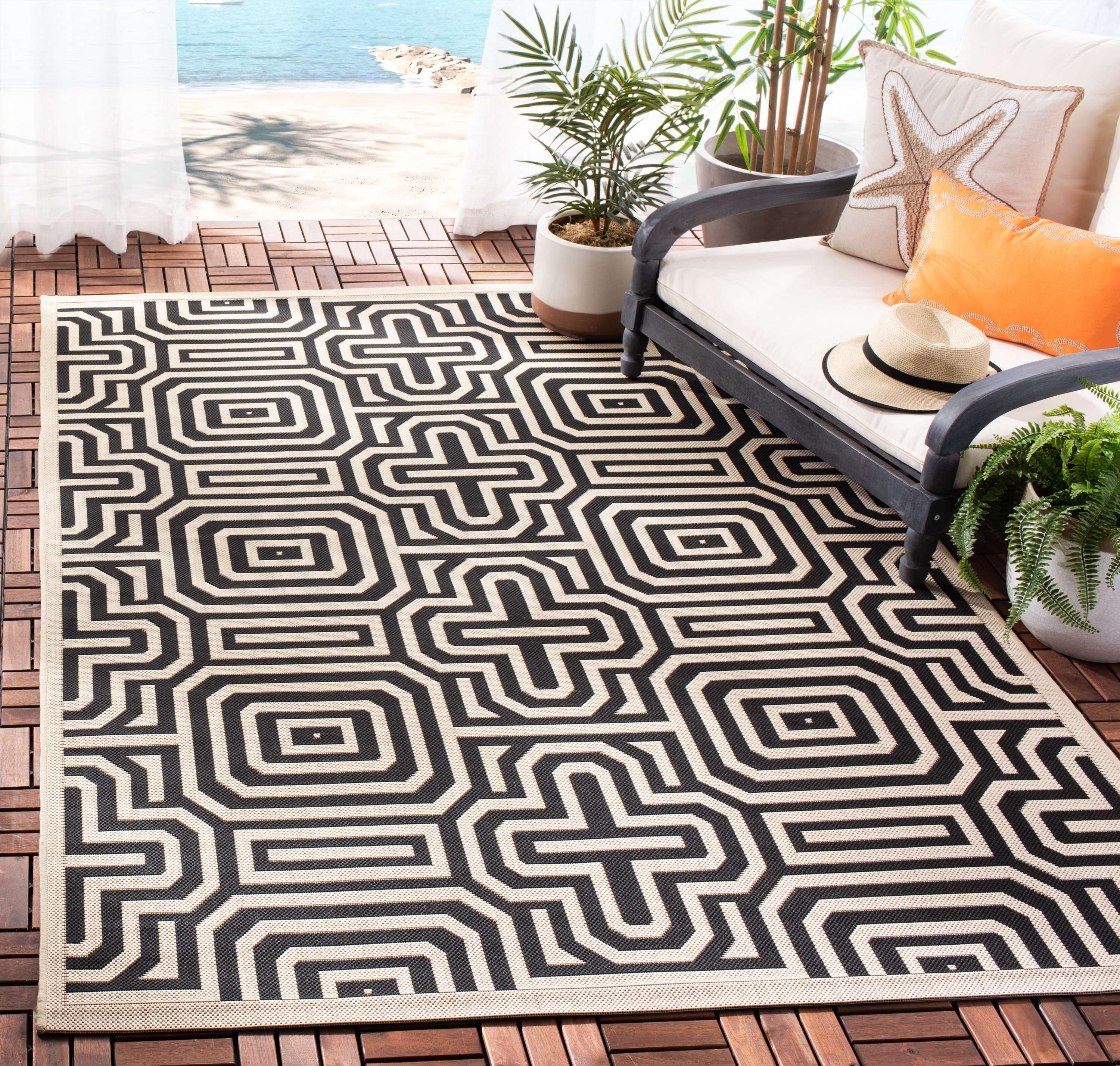 Safavieh CY2962-3901-7SQ Courtyard Nord 7 x 7 (ft) Loomed Polypropylene Sand/Black Square Indoor/Outdoor Abstract Coastal Area rug
