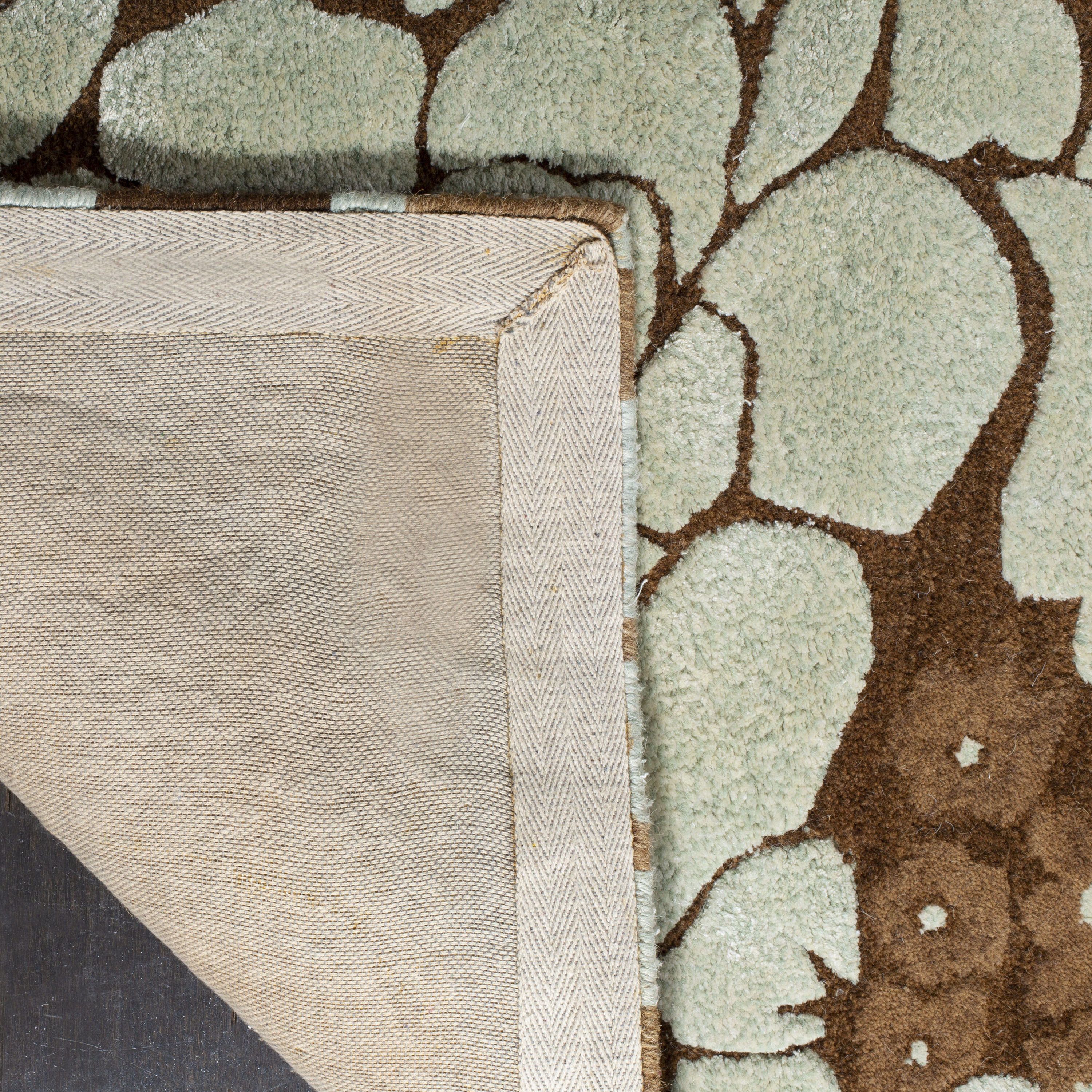 Safavieh SOH611A-5 rugs - View #3