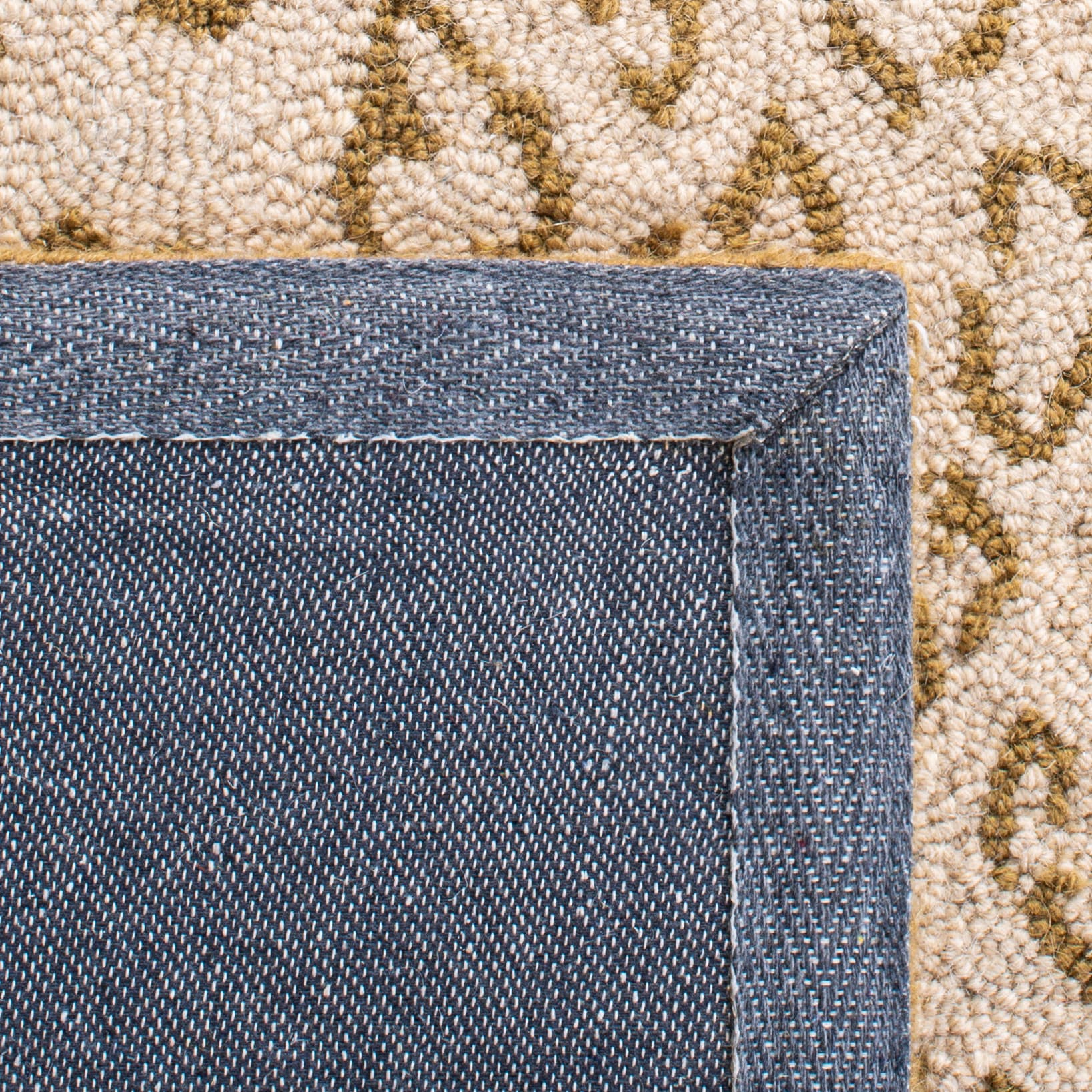 Safavieh HK15B-210 rugs - View #3