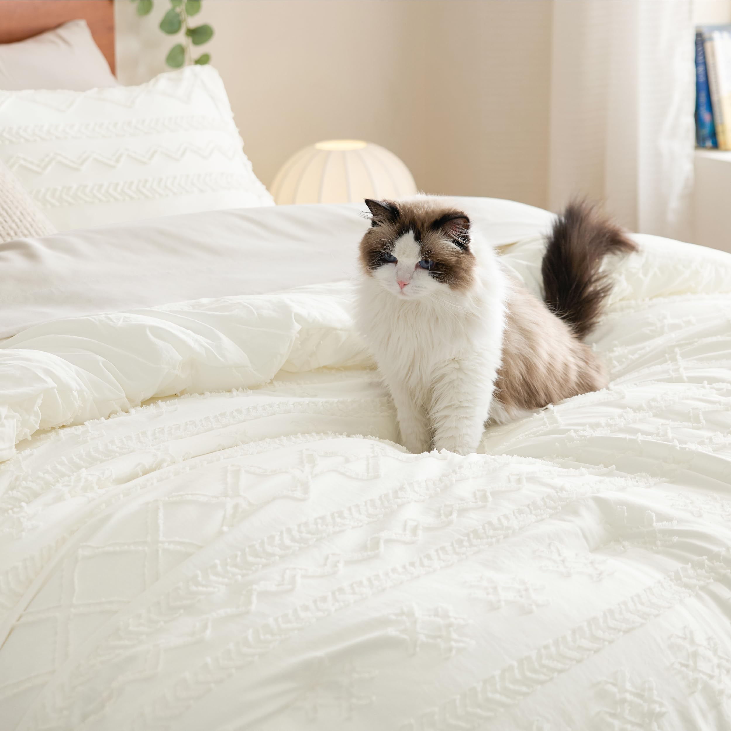 Bedsure COMF-BB549B7-60WFU Comforters-And-Bedspreads - View #2