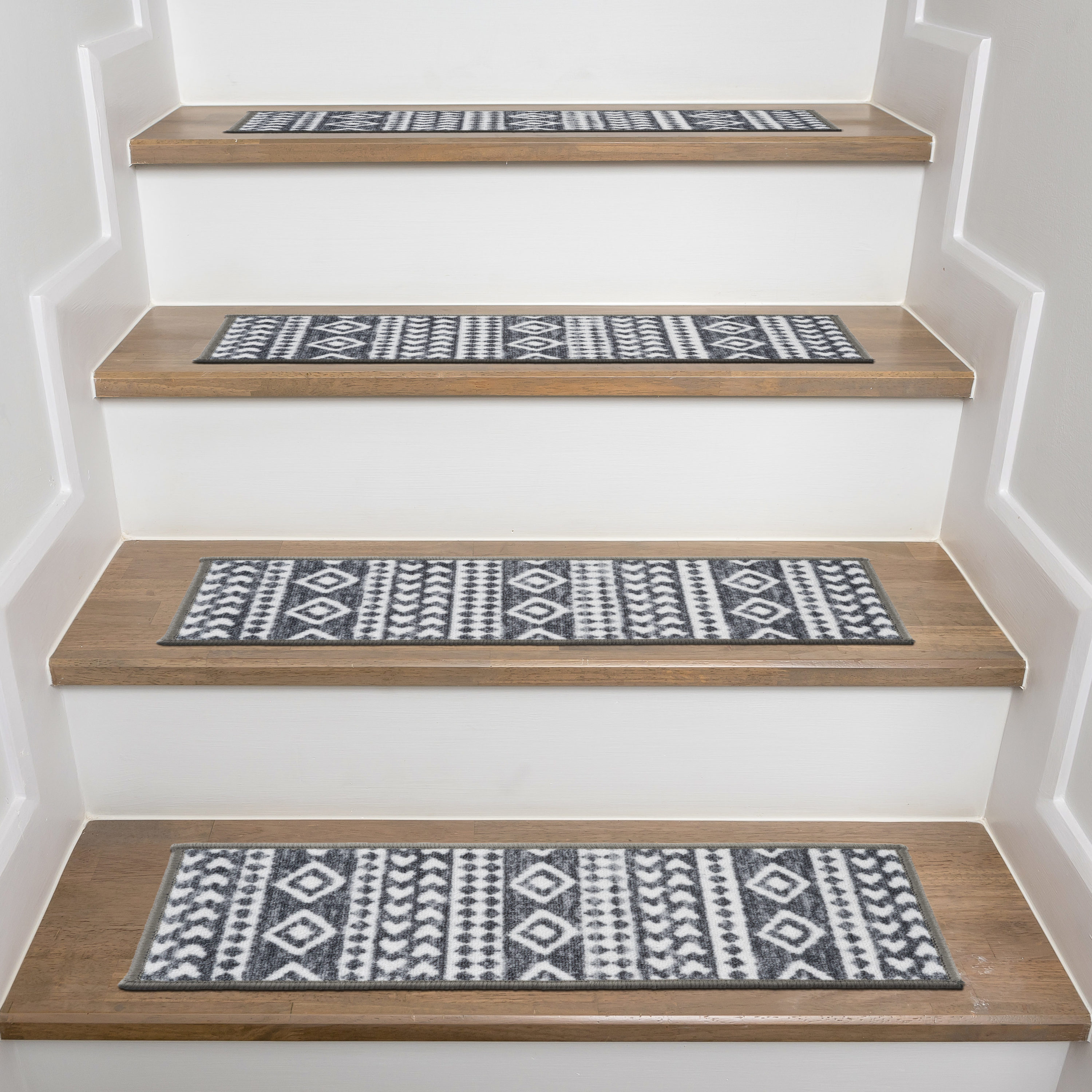 World Rug Gallery Gray Indoor Geometric Bohemian/Eclectic Stair Tread ...